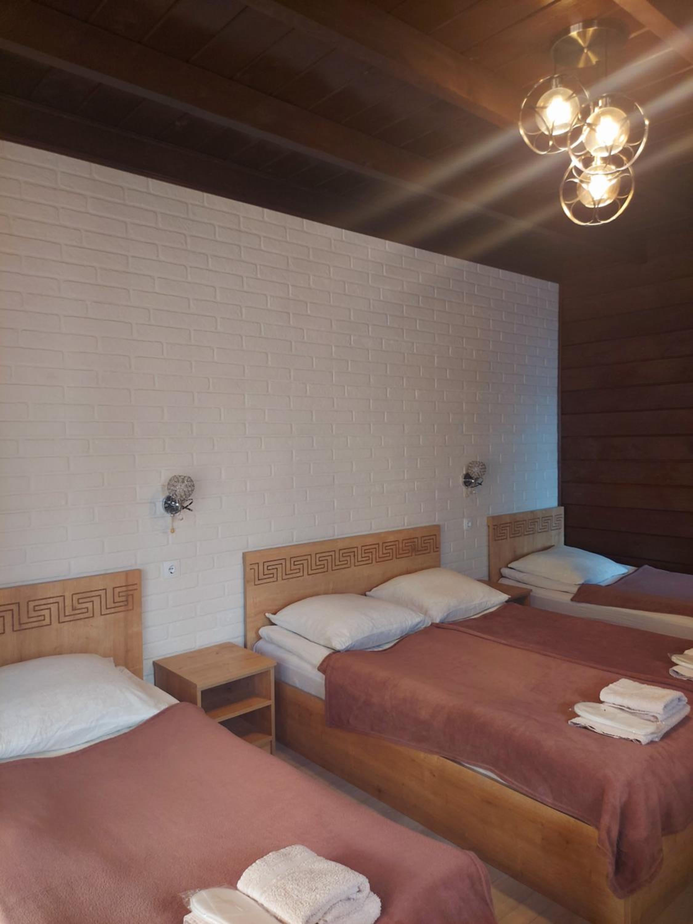 King Room with Two King Beds photo 1