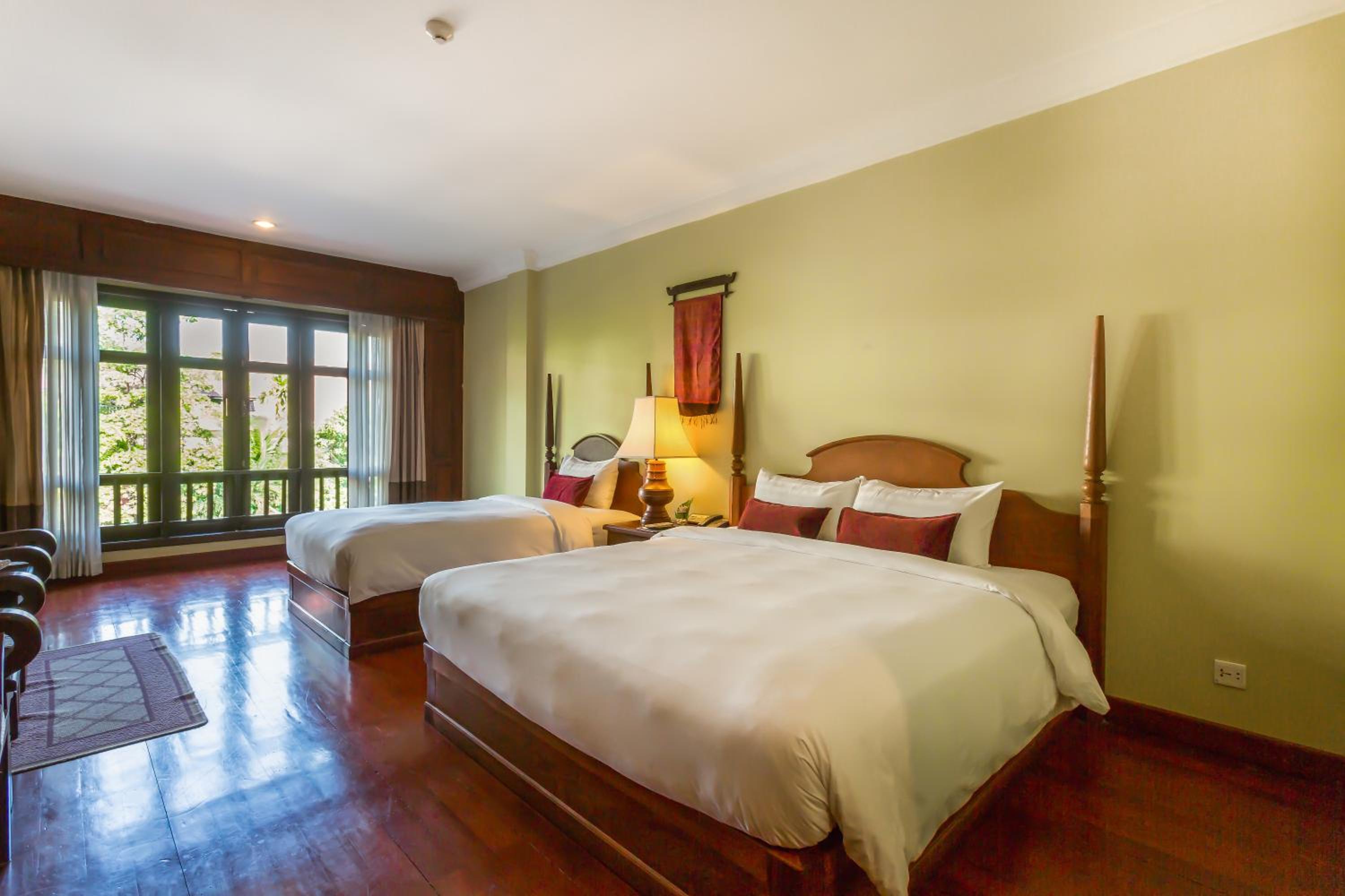 Deluxe Family Room  - Photo 1