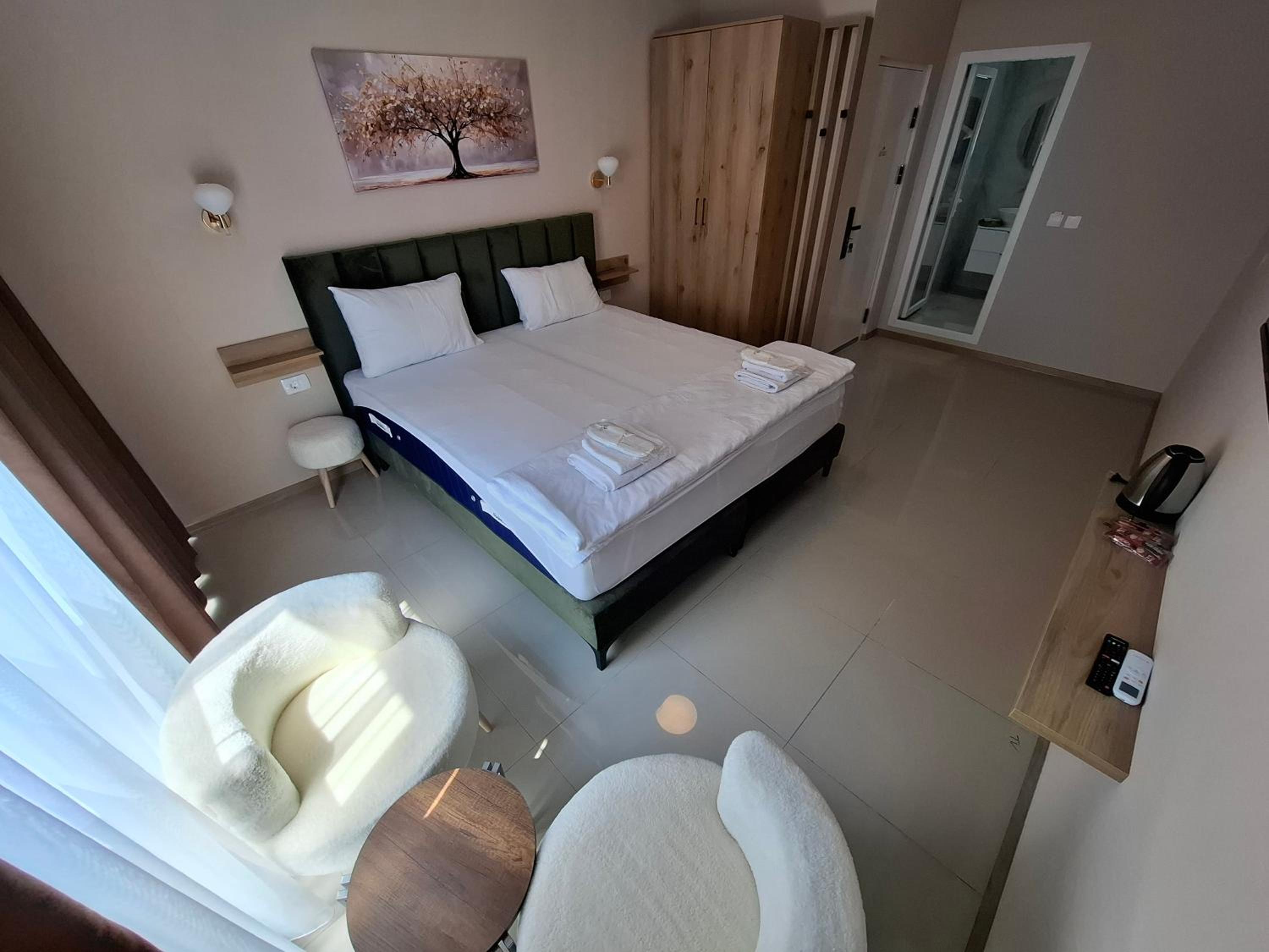 Basic Triple Room