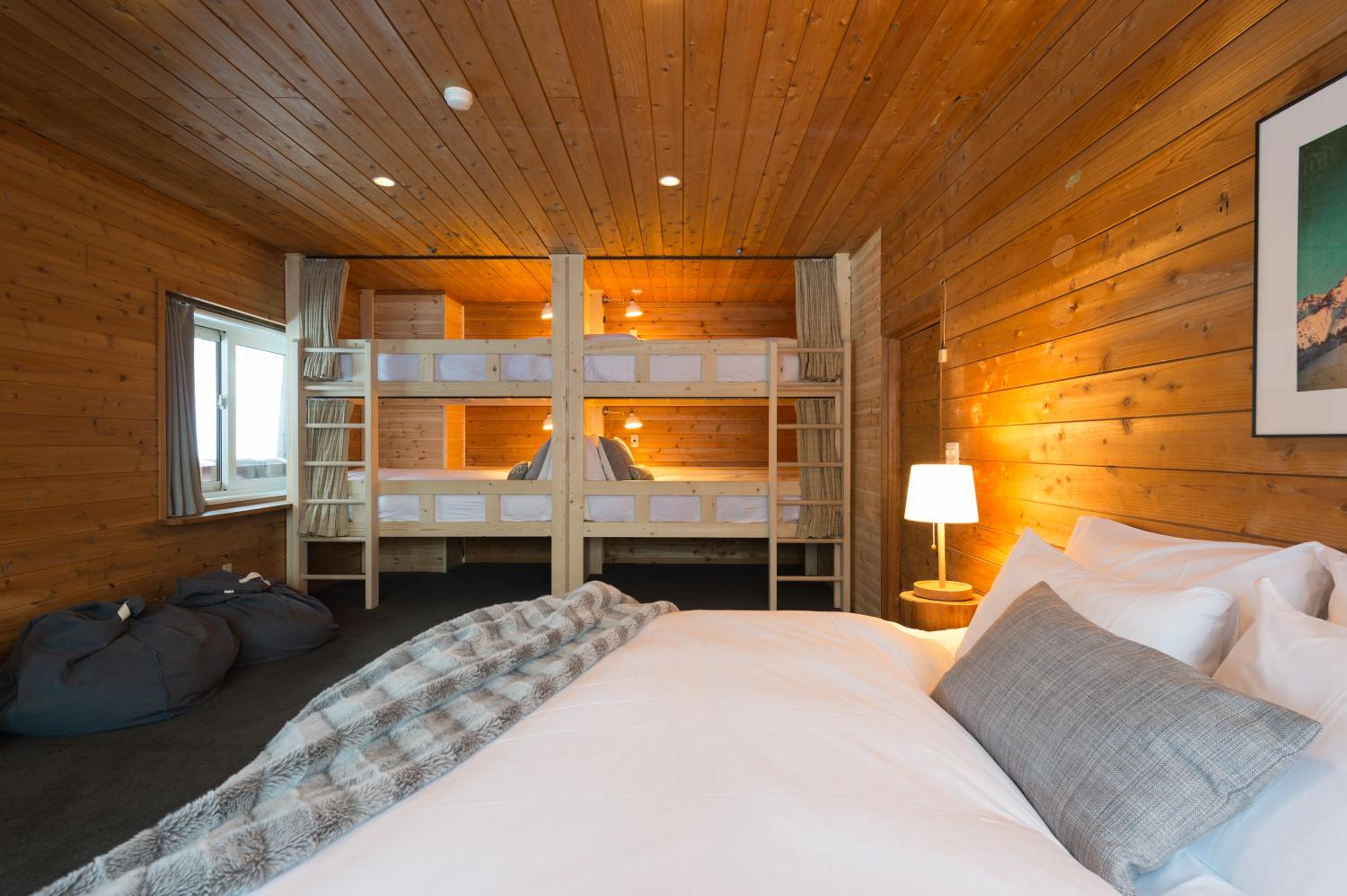 Family Room (6 Adults) with Private Bathroom