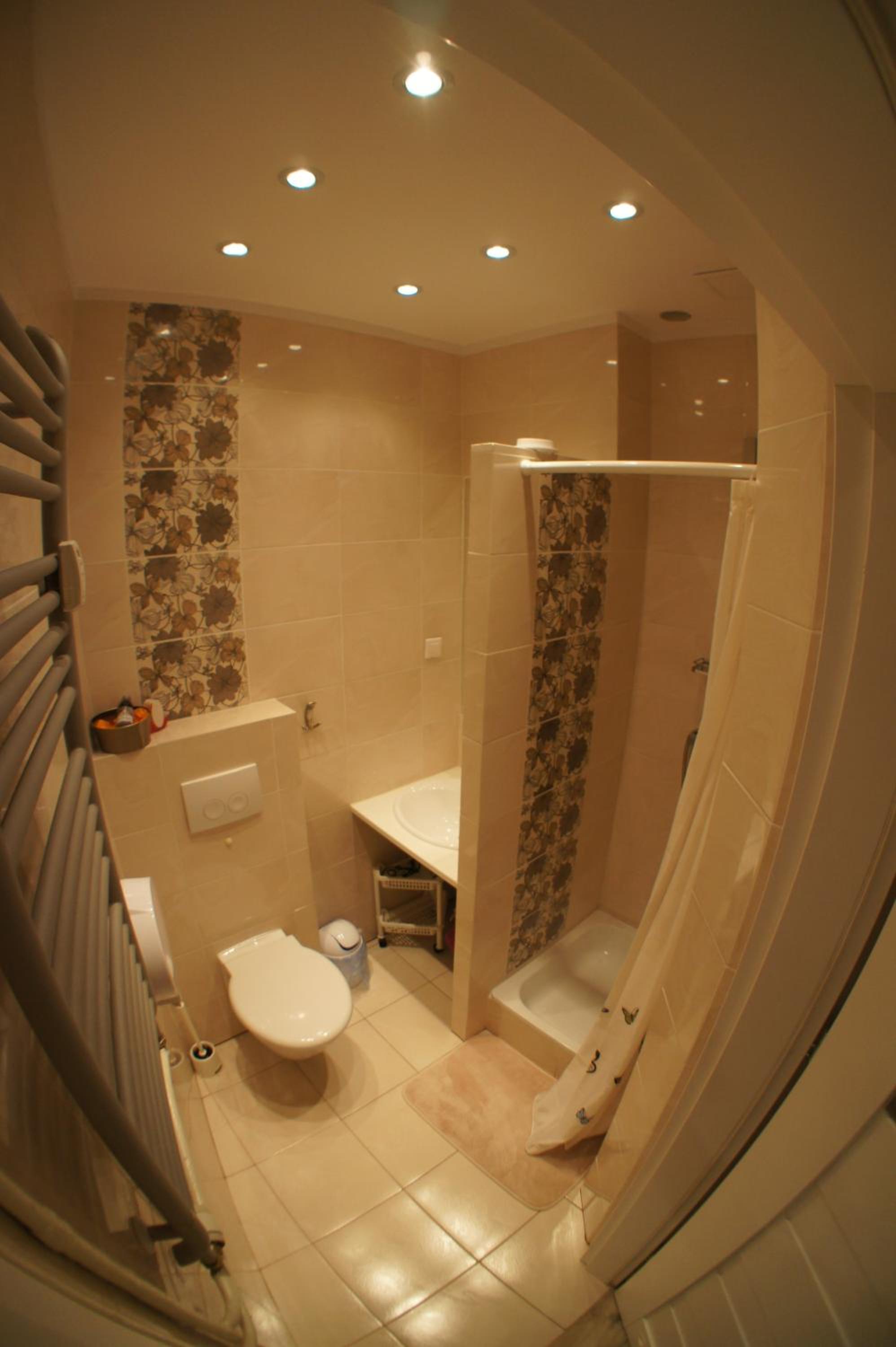Two-Bedroom Apartment - Photo 7