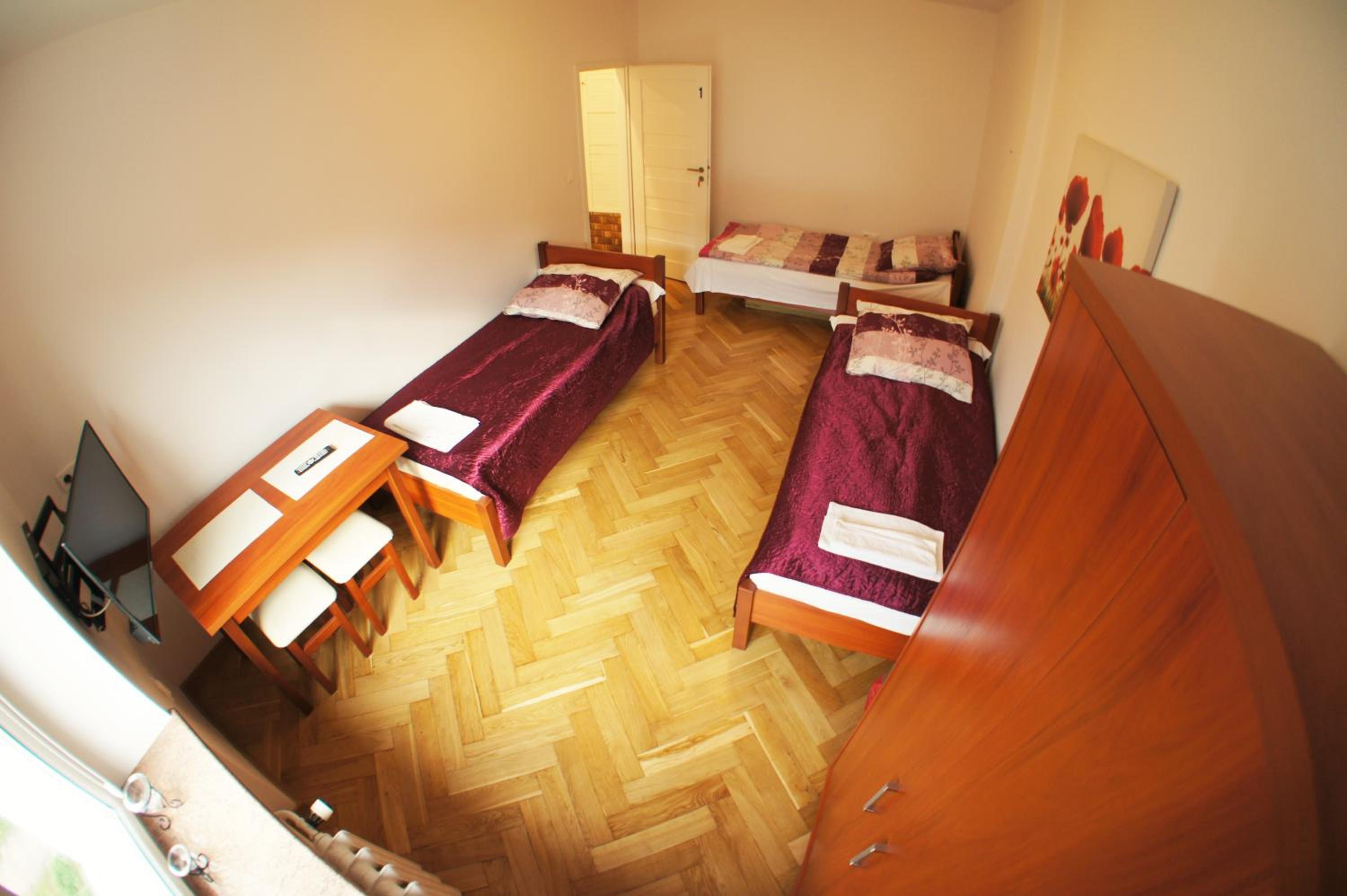Two-Bedroom Apartment - Photo 12