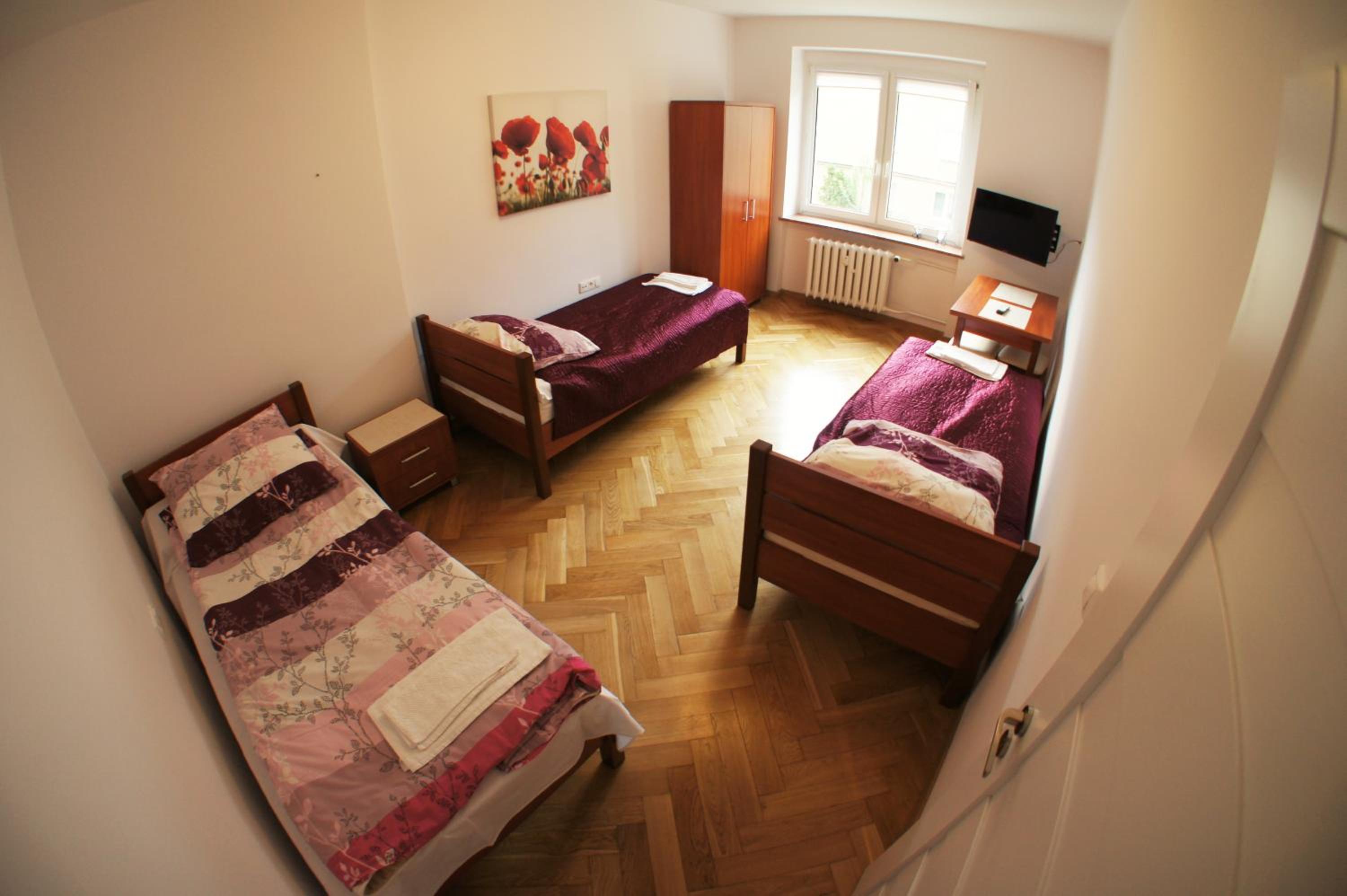 Two-Bedroom Apartment - Photo 22
