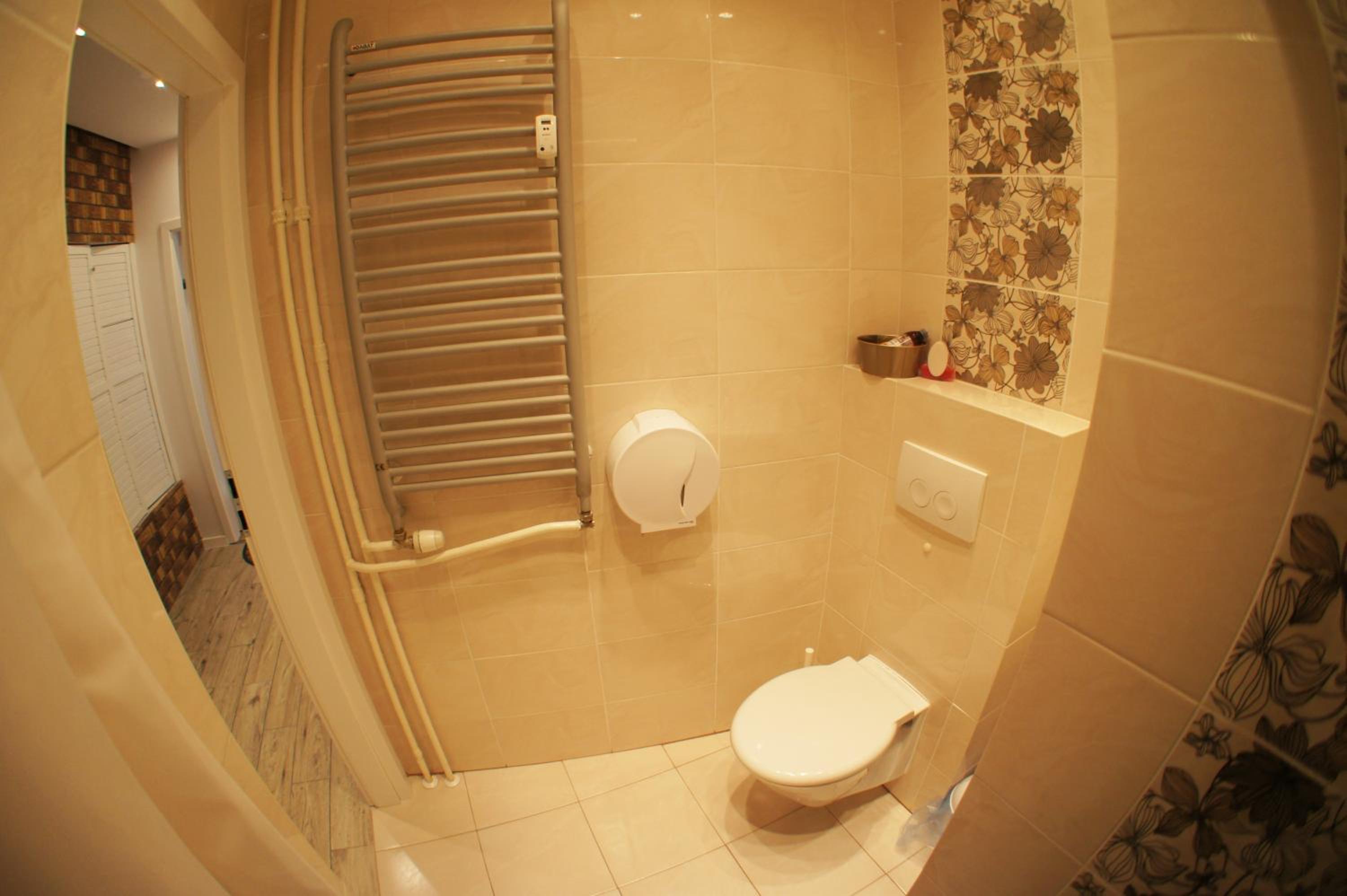 Two-Bedroom Apartment - Photo 20