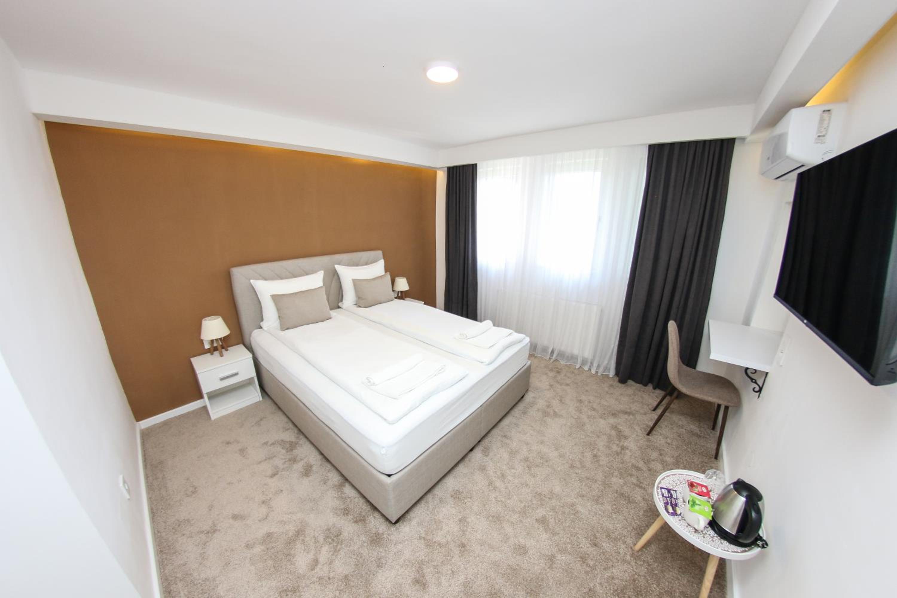 Deluxe Double Room photo 3
