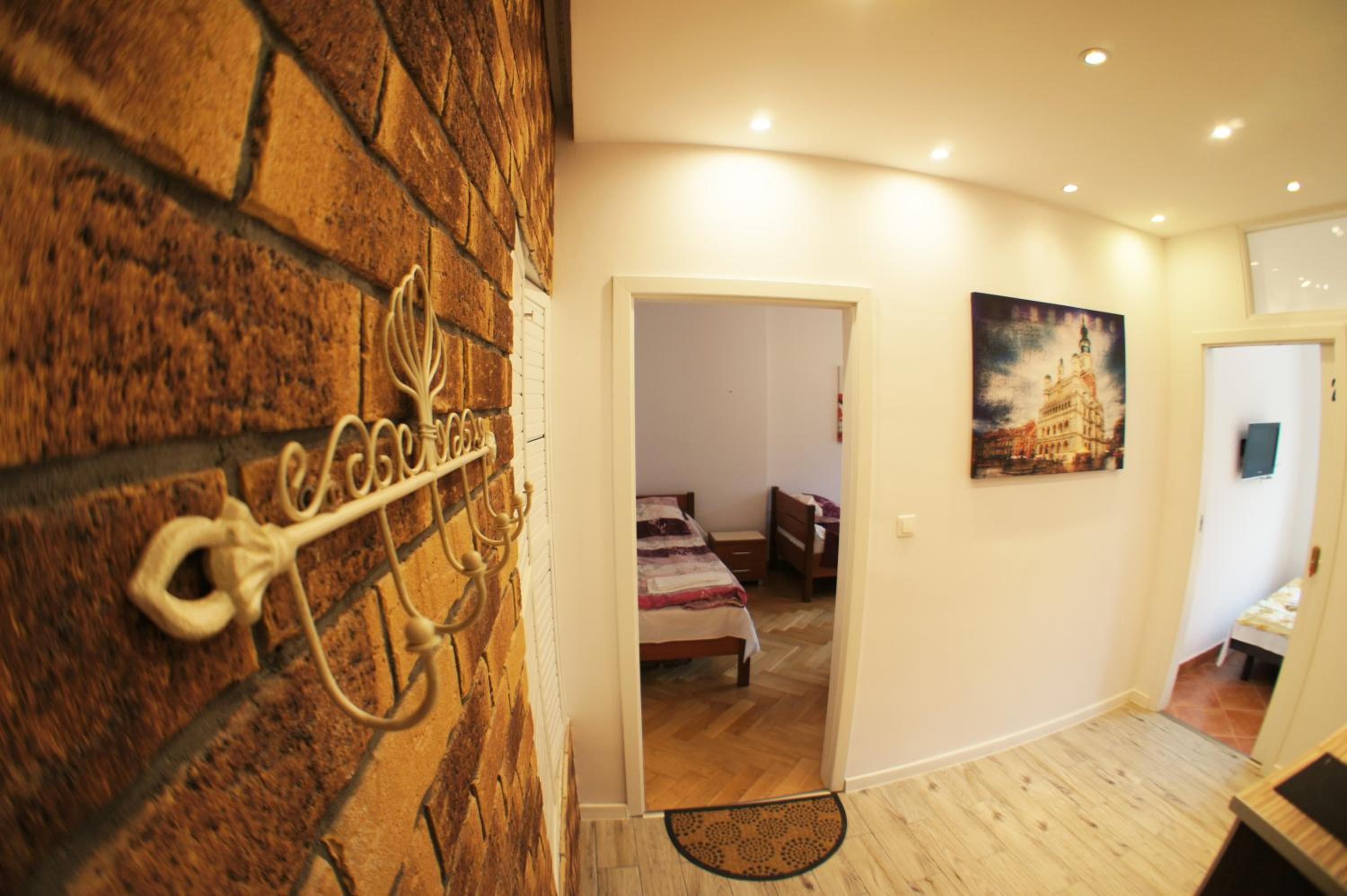Two-Bedroom Apartment - Photo 19