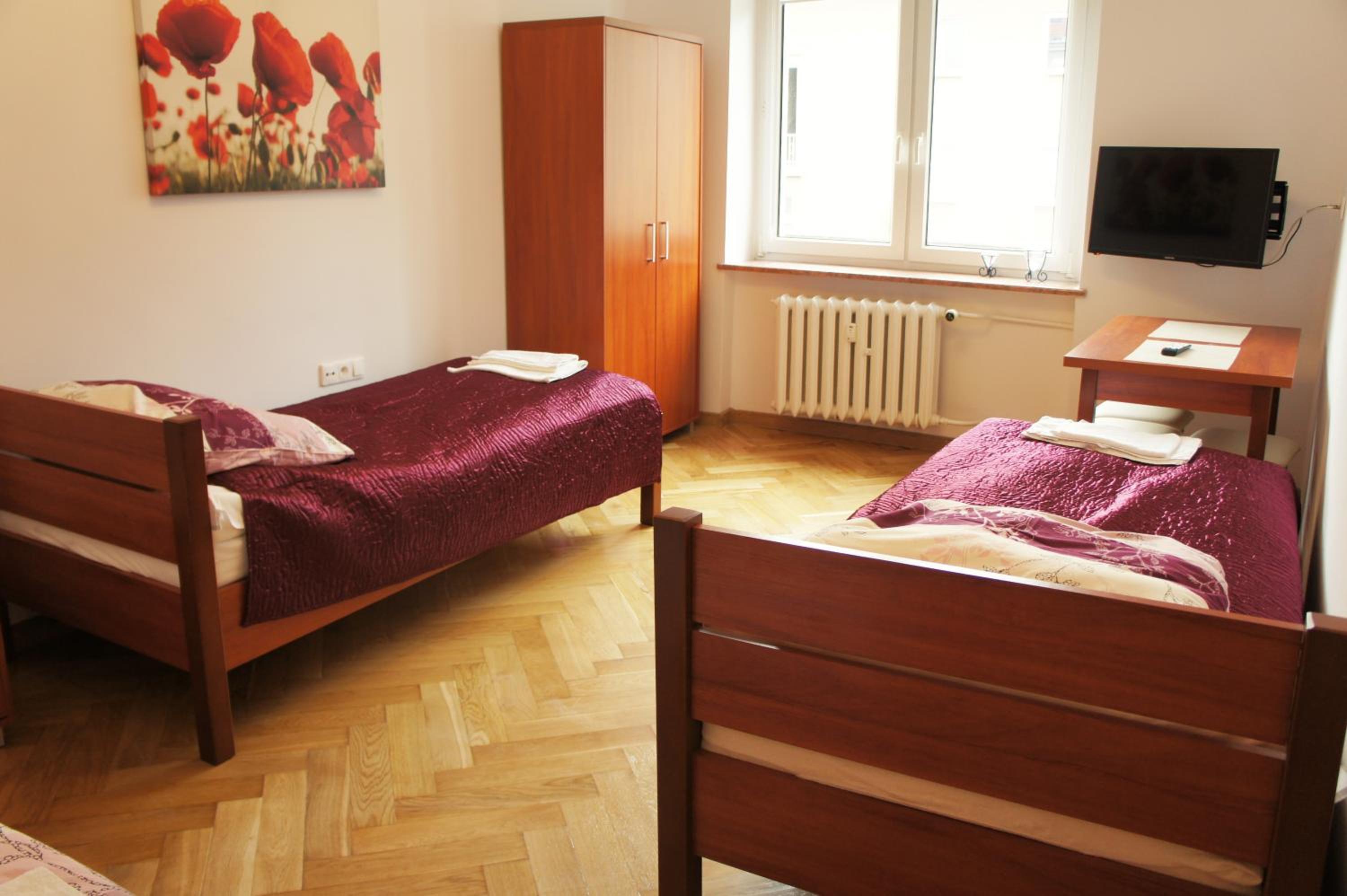 Two-Bedroom Apartment - Photo 17
