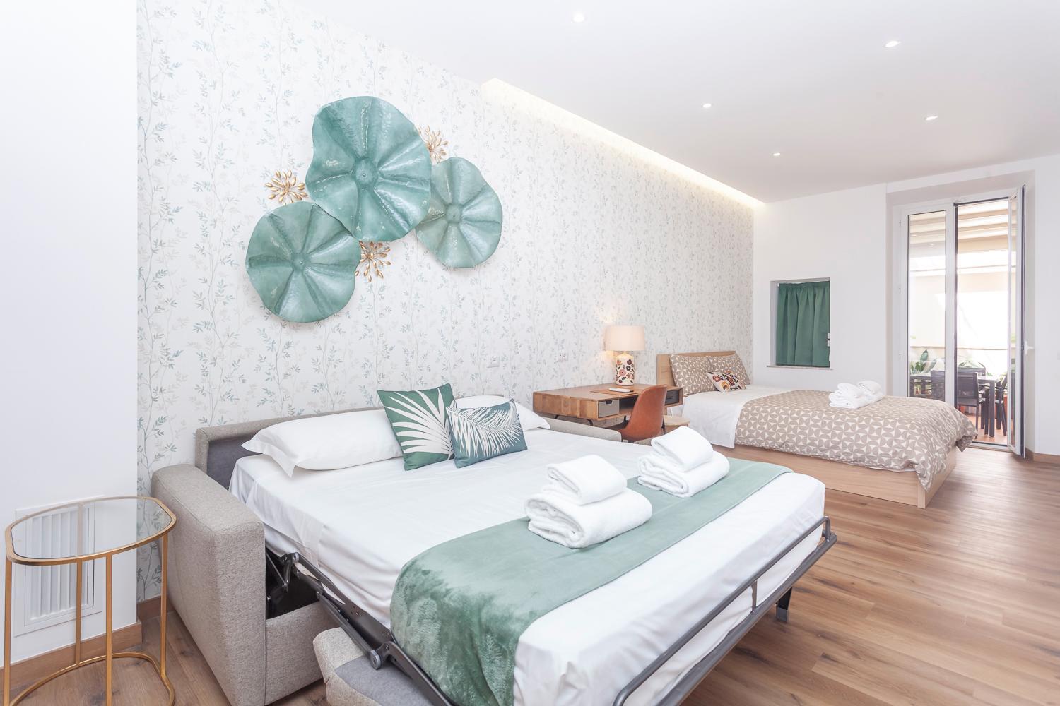 Family Room with Terrace photo 1