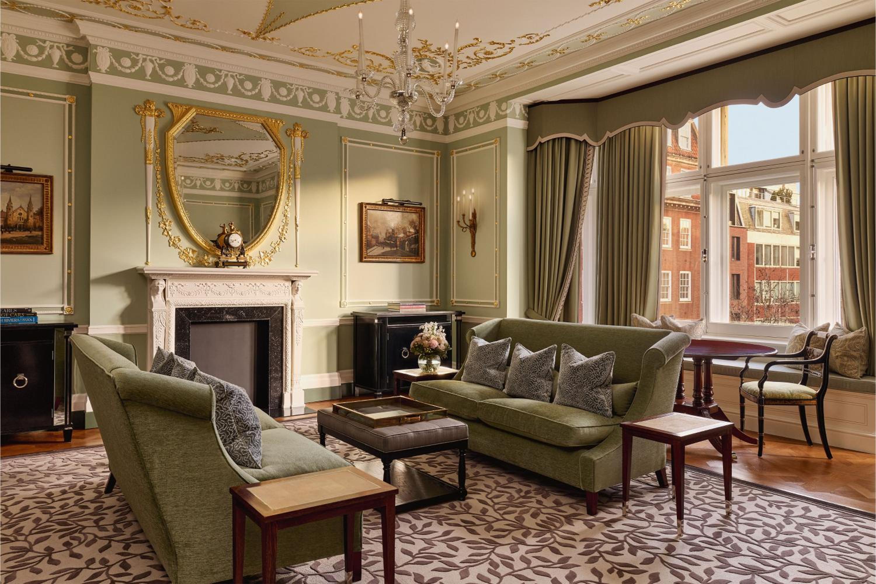Connaught Suite photo 1