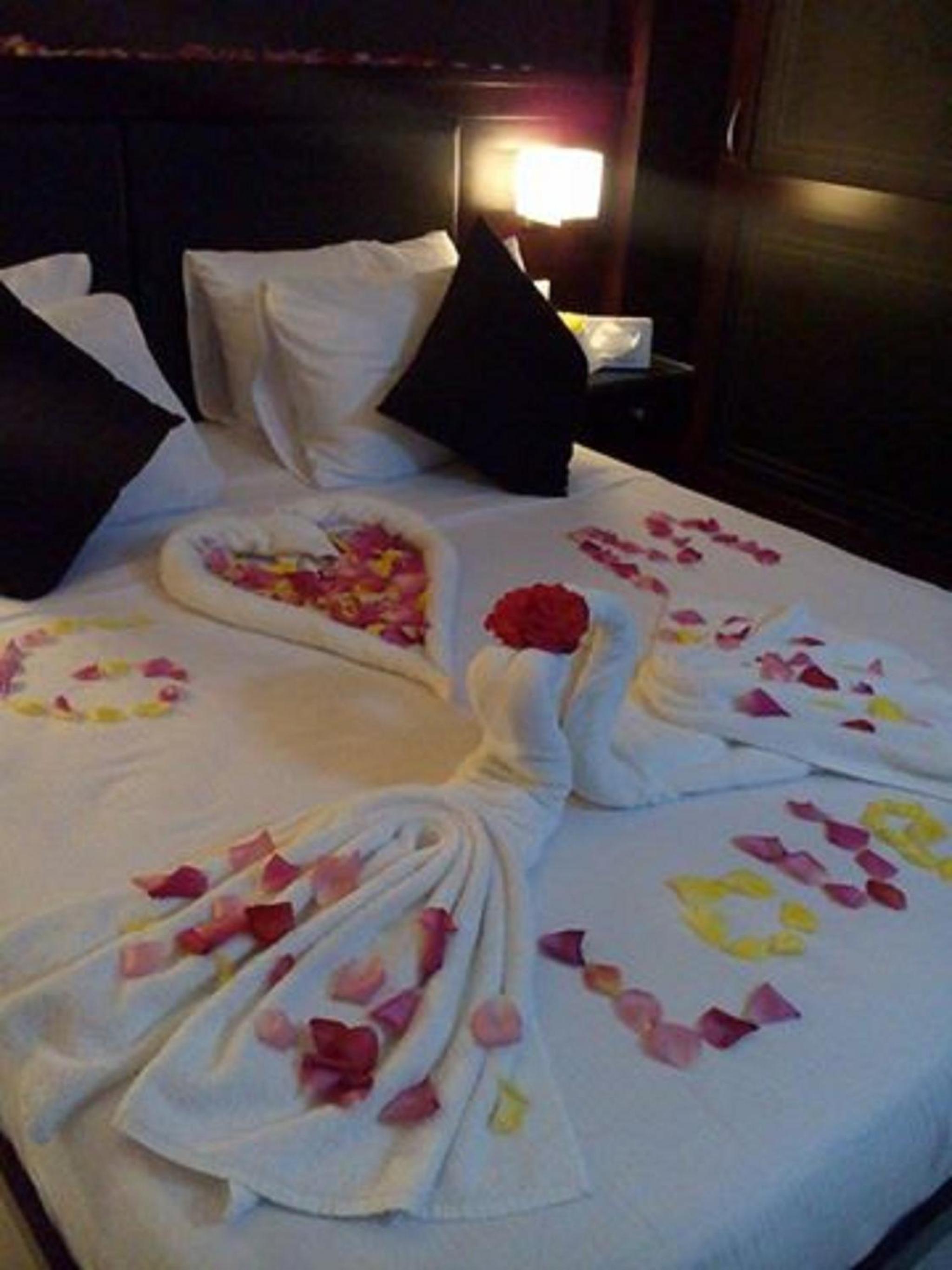 Junior Suite with Pool View photo 2