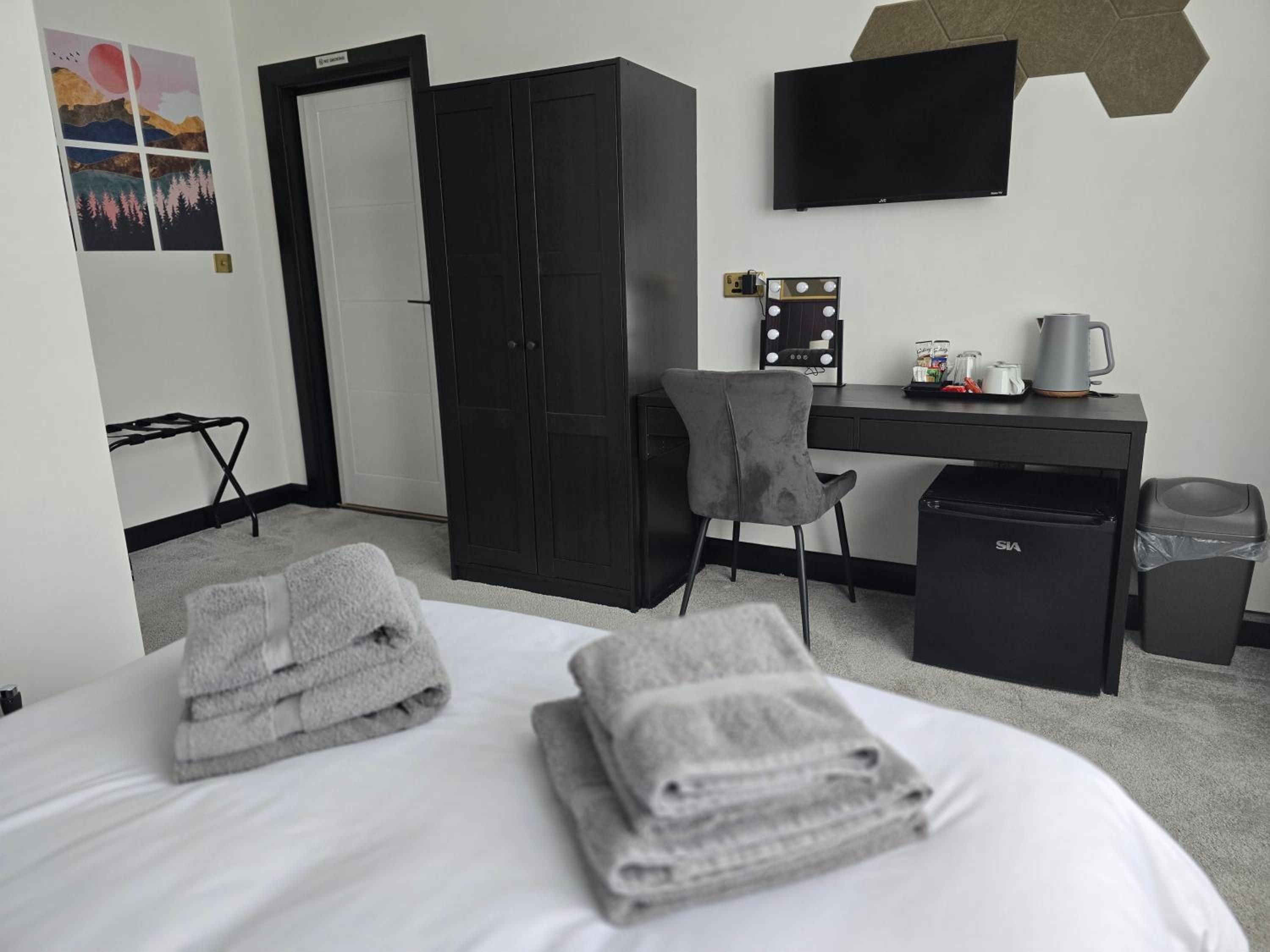 Double Room with Private Bathroom photo 2
