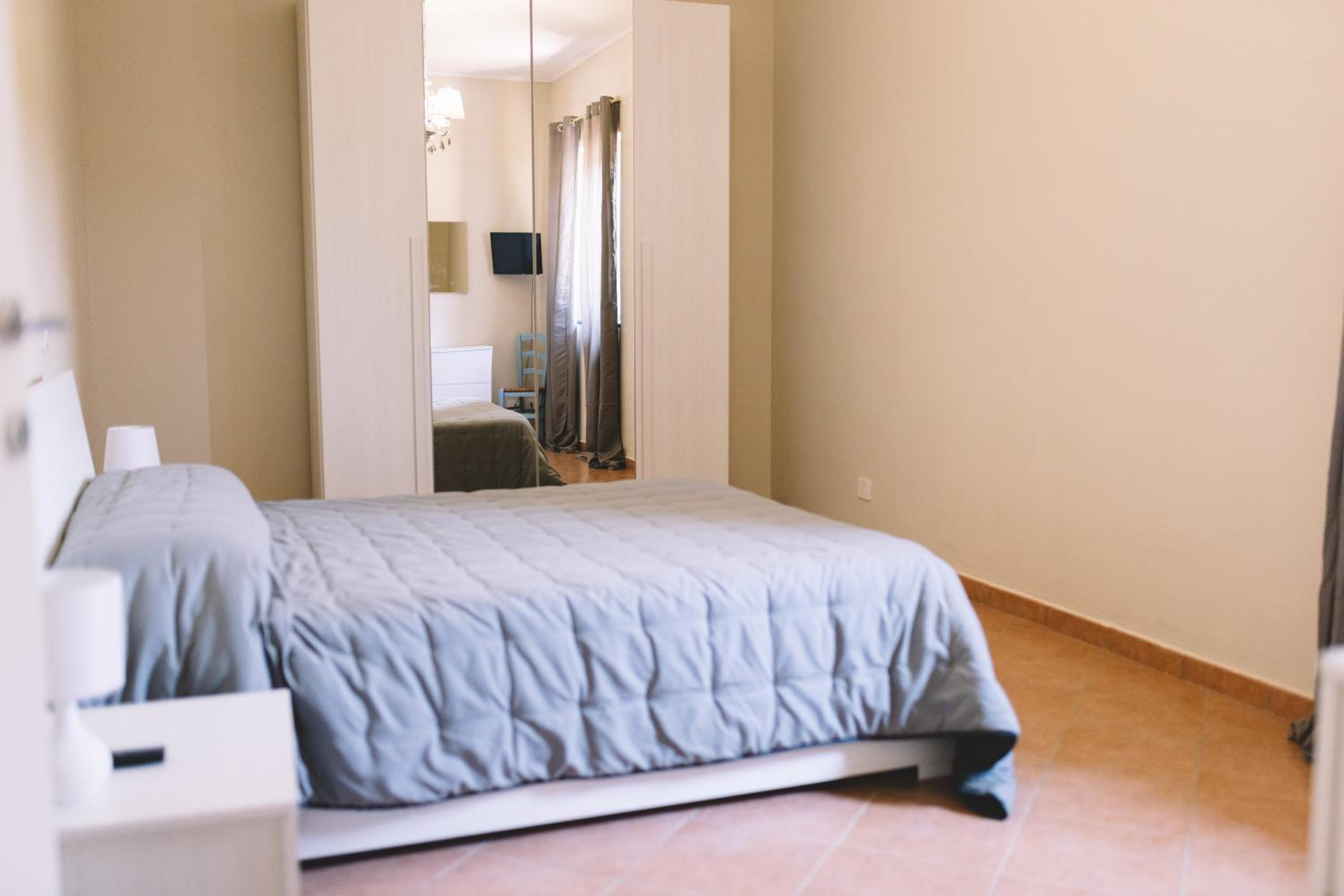 Two-Bedroom Deluxe Apartment with Garden View
