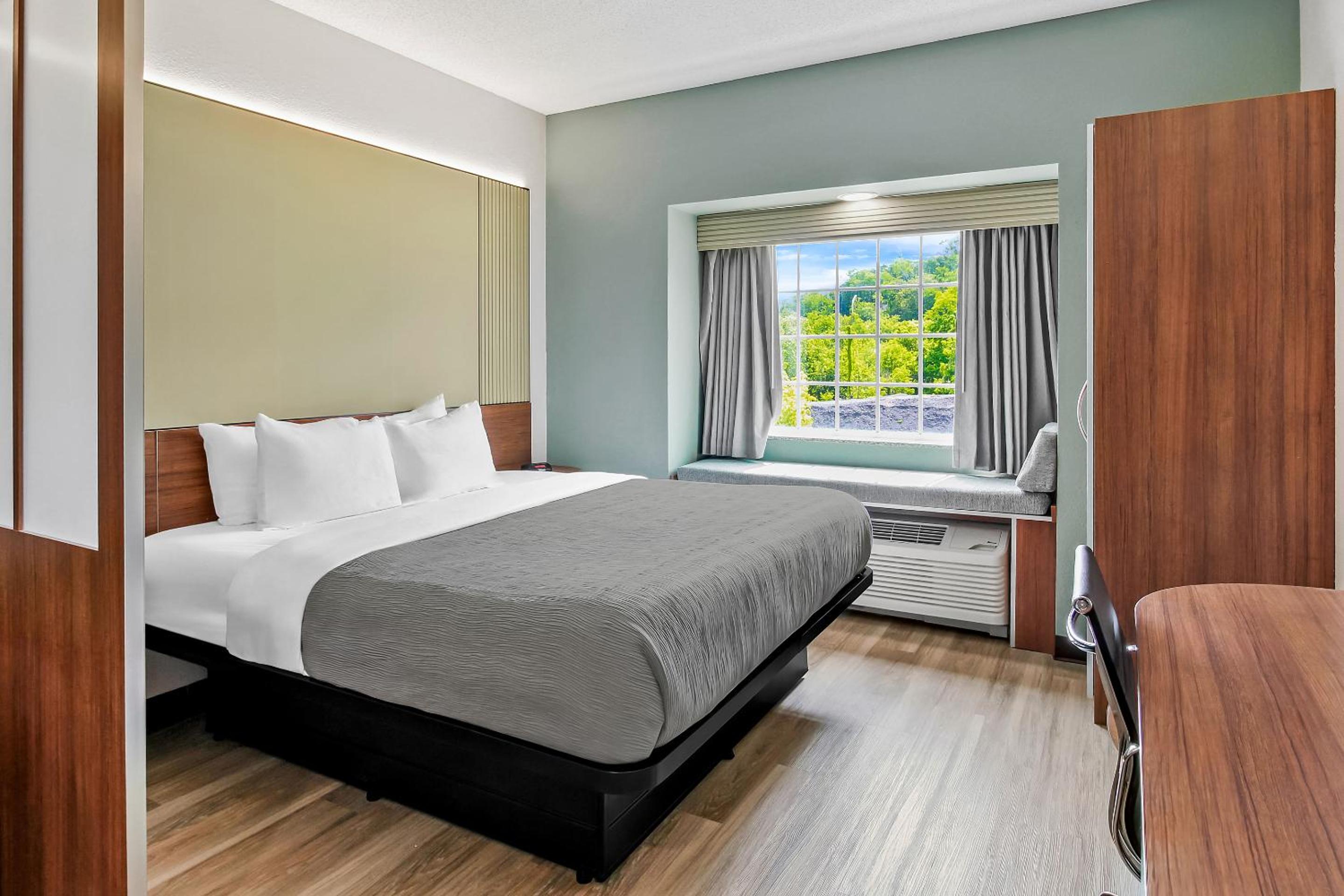 Superior King Suite - Non-Smoking