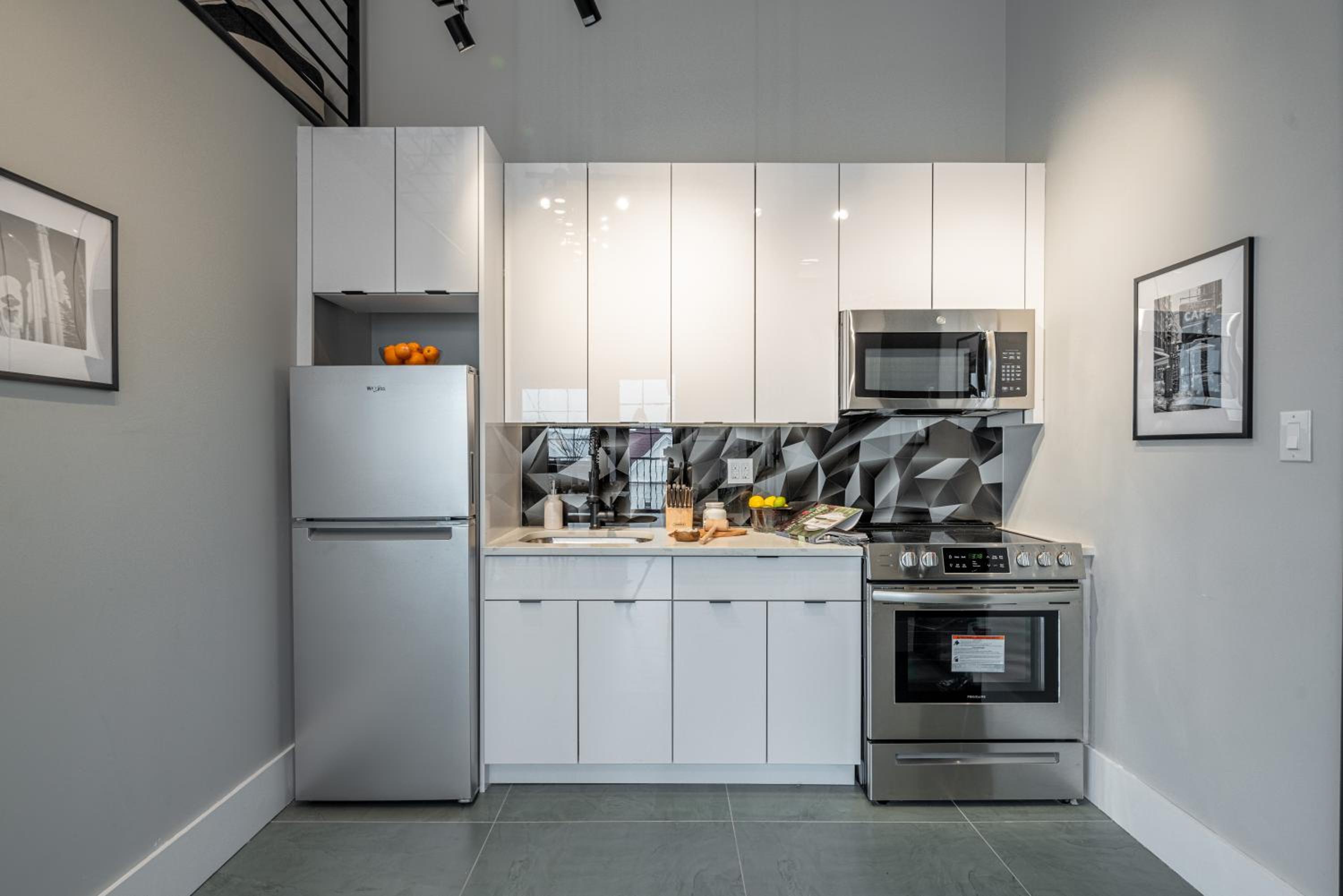 Two-Bedroom Loft Apartment photo 2