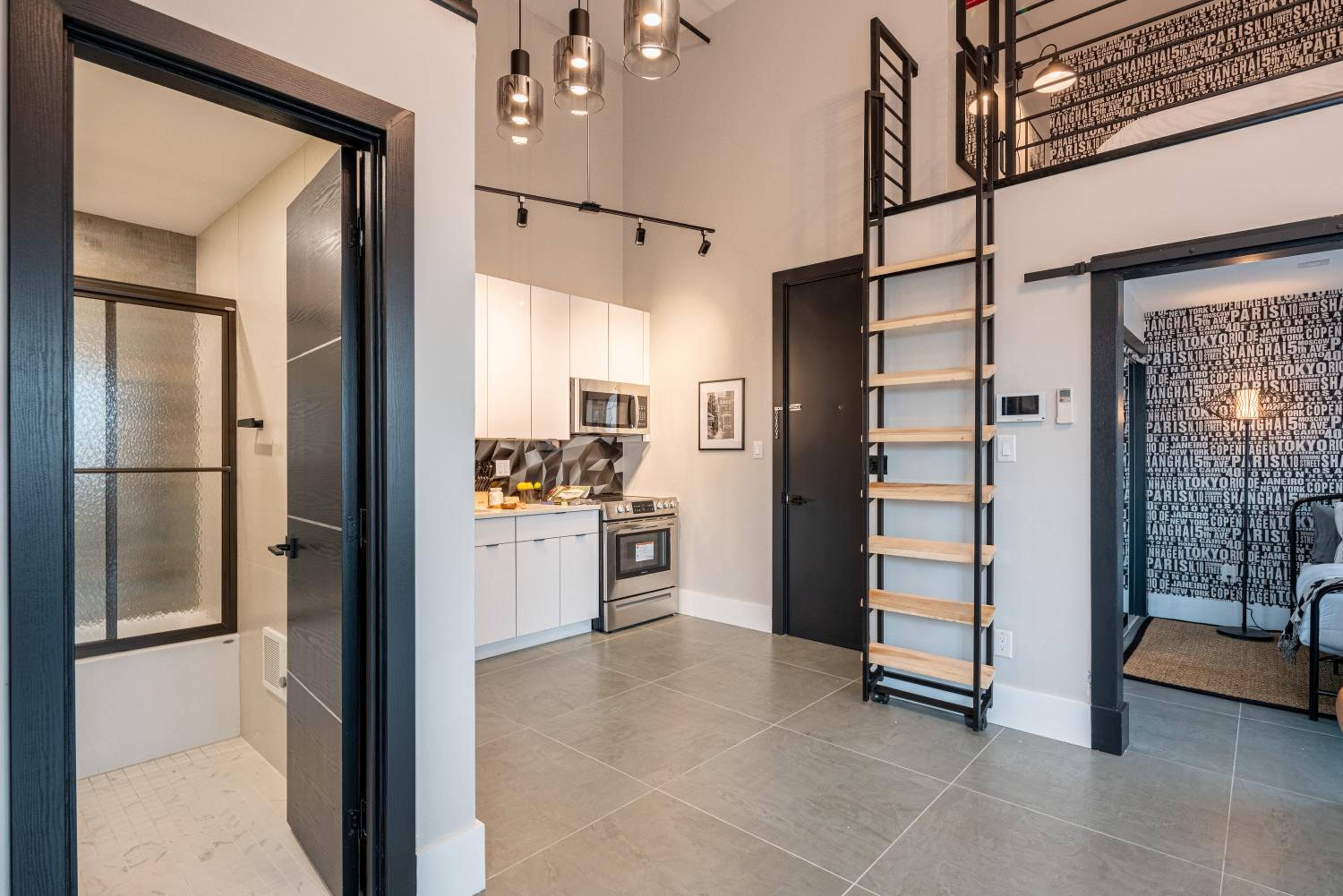Two-Bedroom Loft Apartment photo 3
