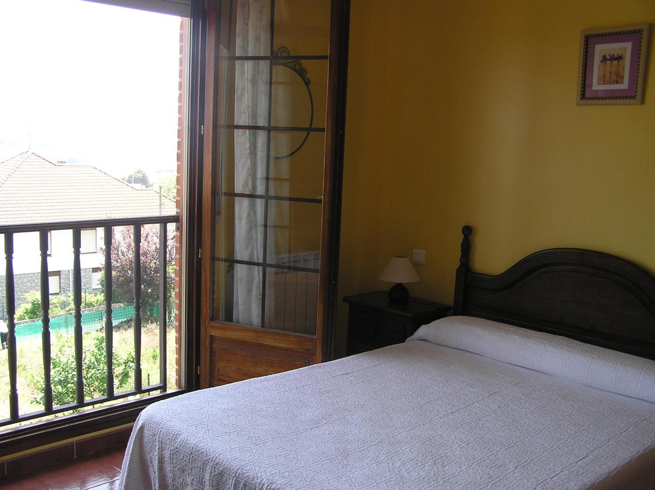 Studio Apartment with One Double Bed