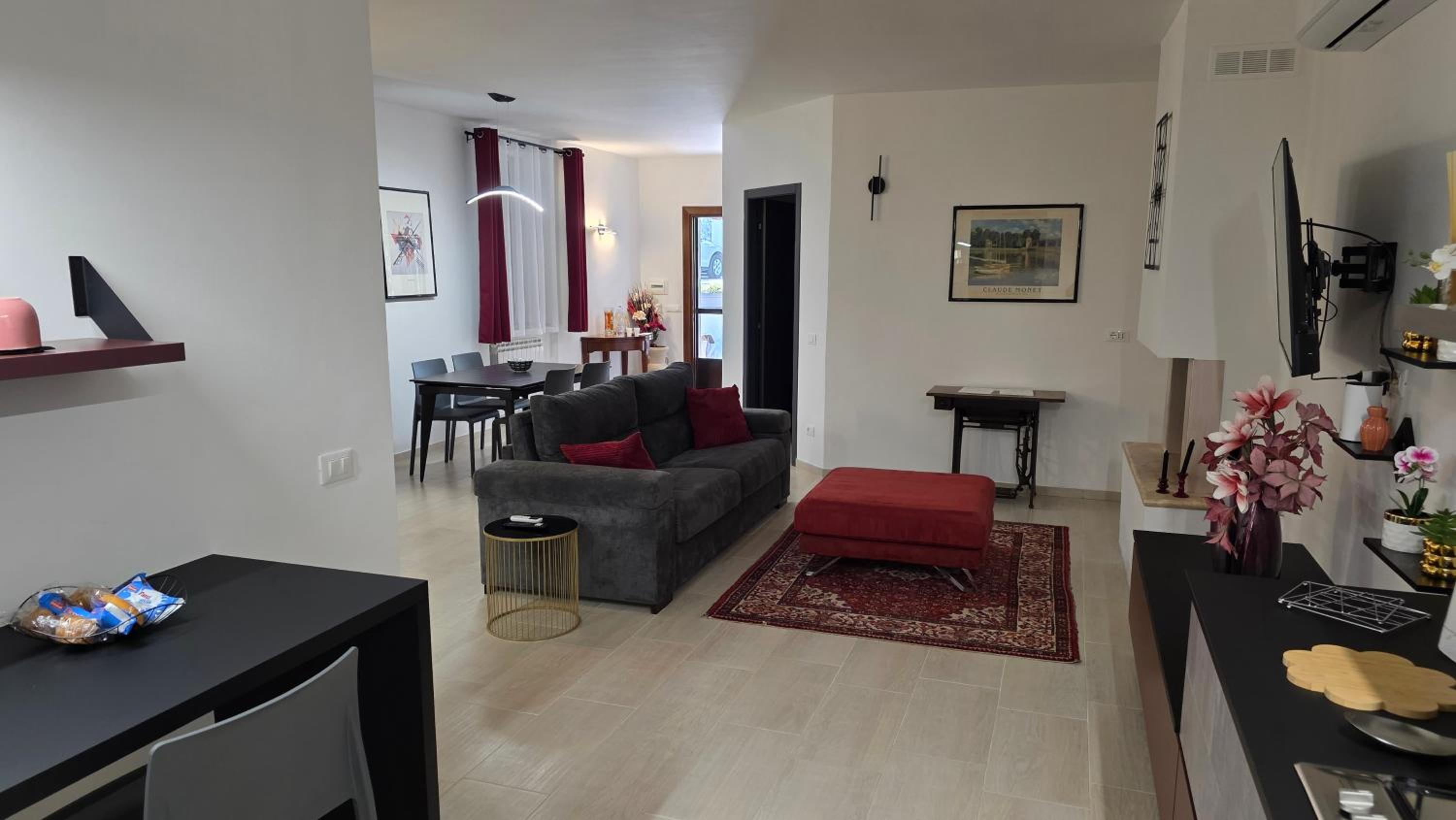 One-Bedroom House photo 3