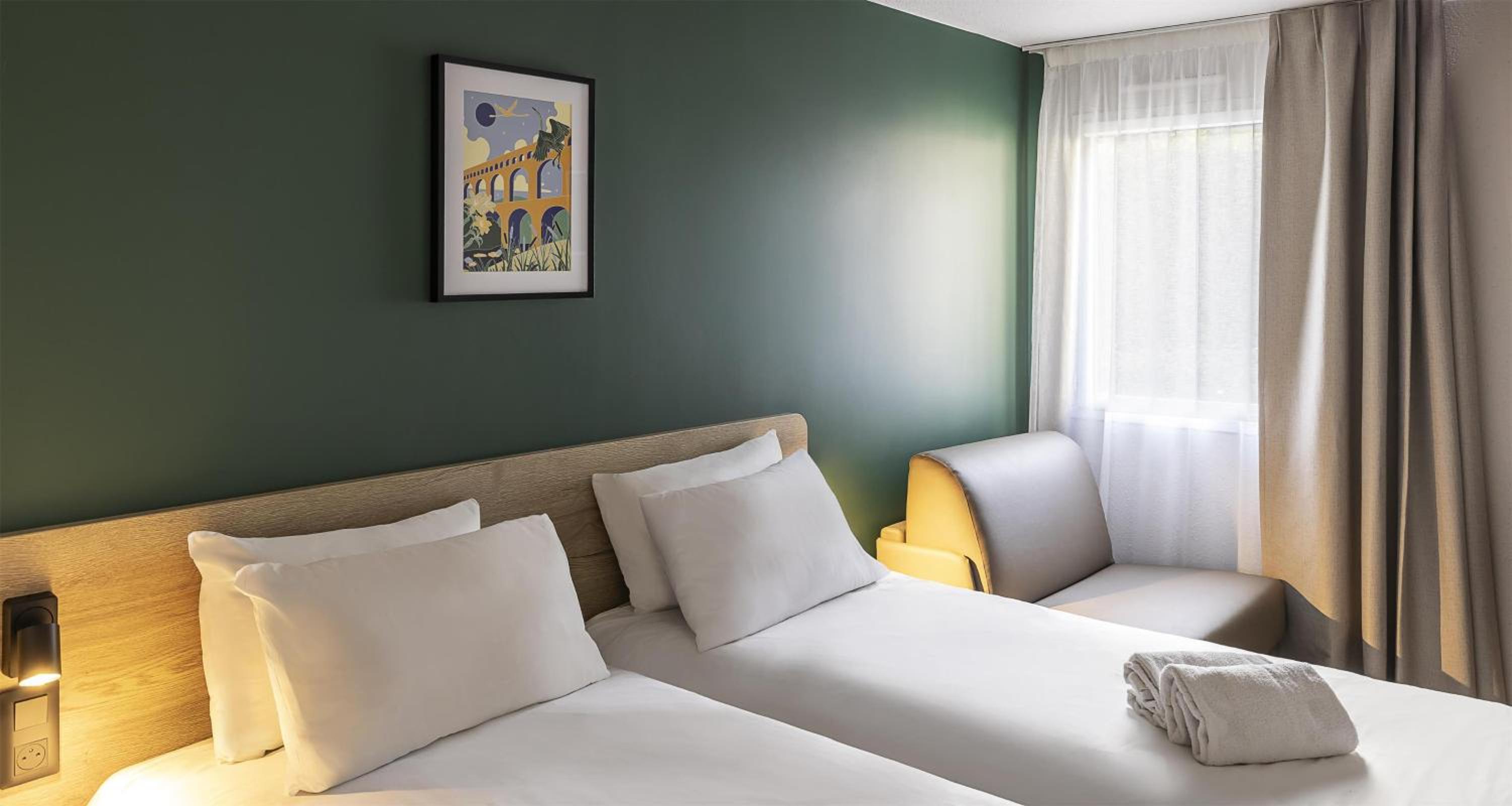 Comfort Twin Room with Sofa Bed - Non-Smoking