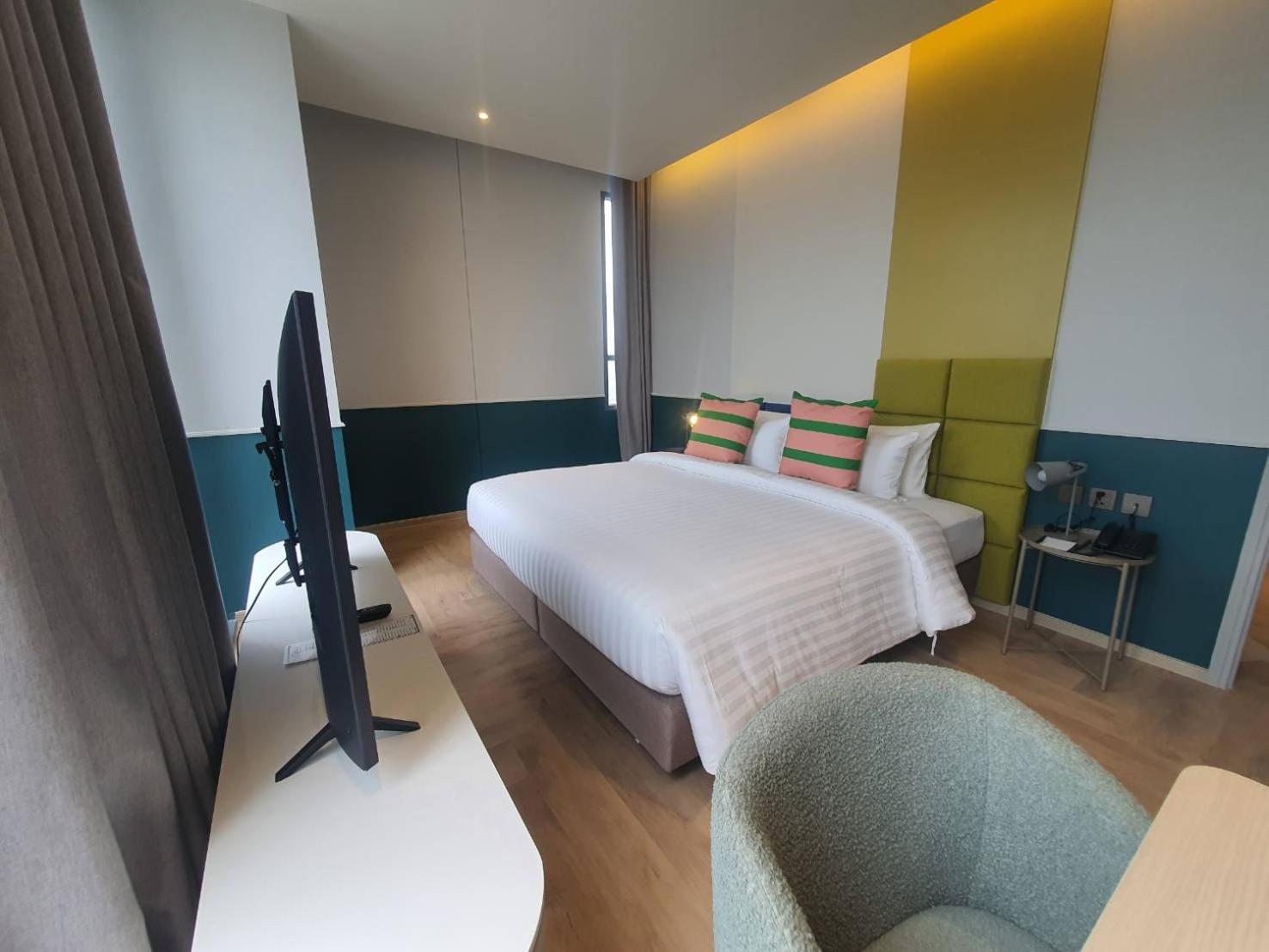 One-Bedroom Suite photo 2