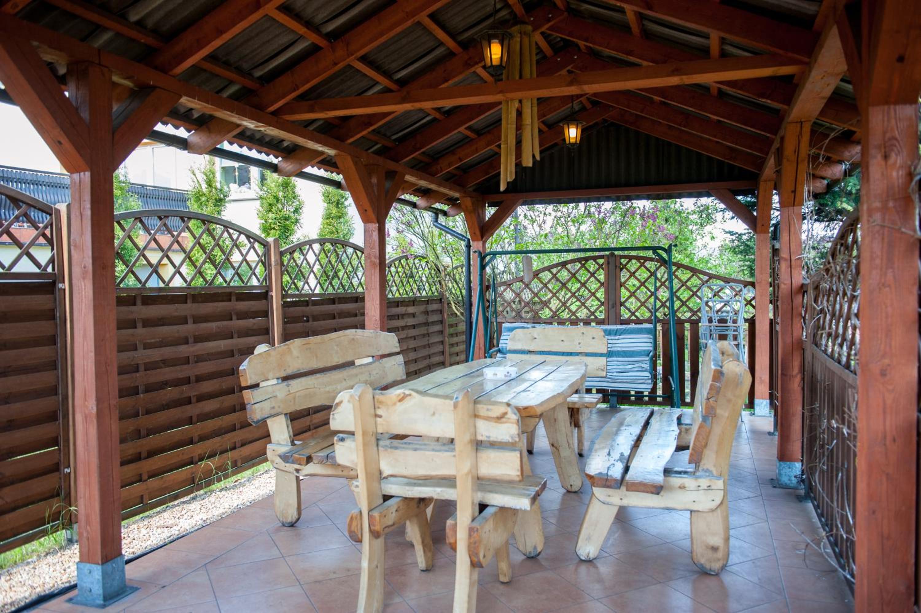 Apartment with Terrace - Photo 7
