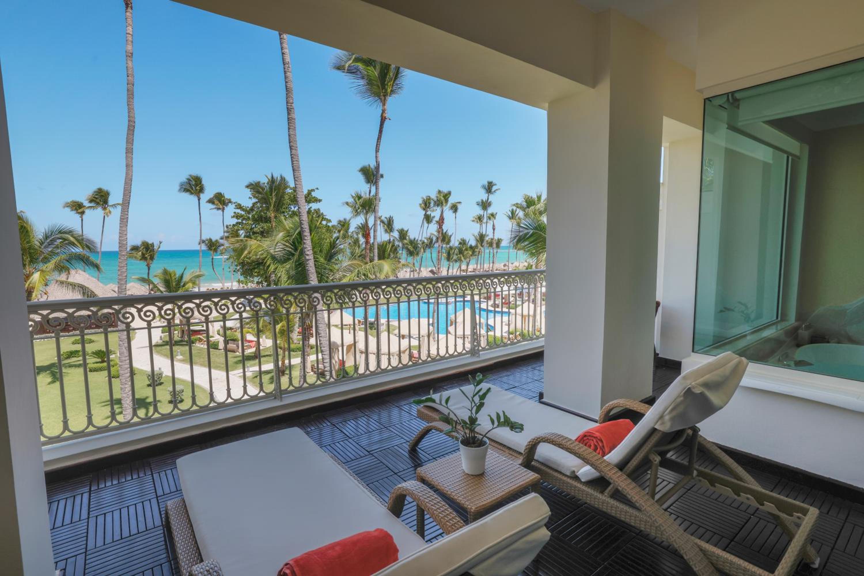 Ocean Front Butler Suite photo 3