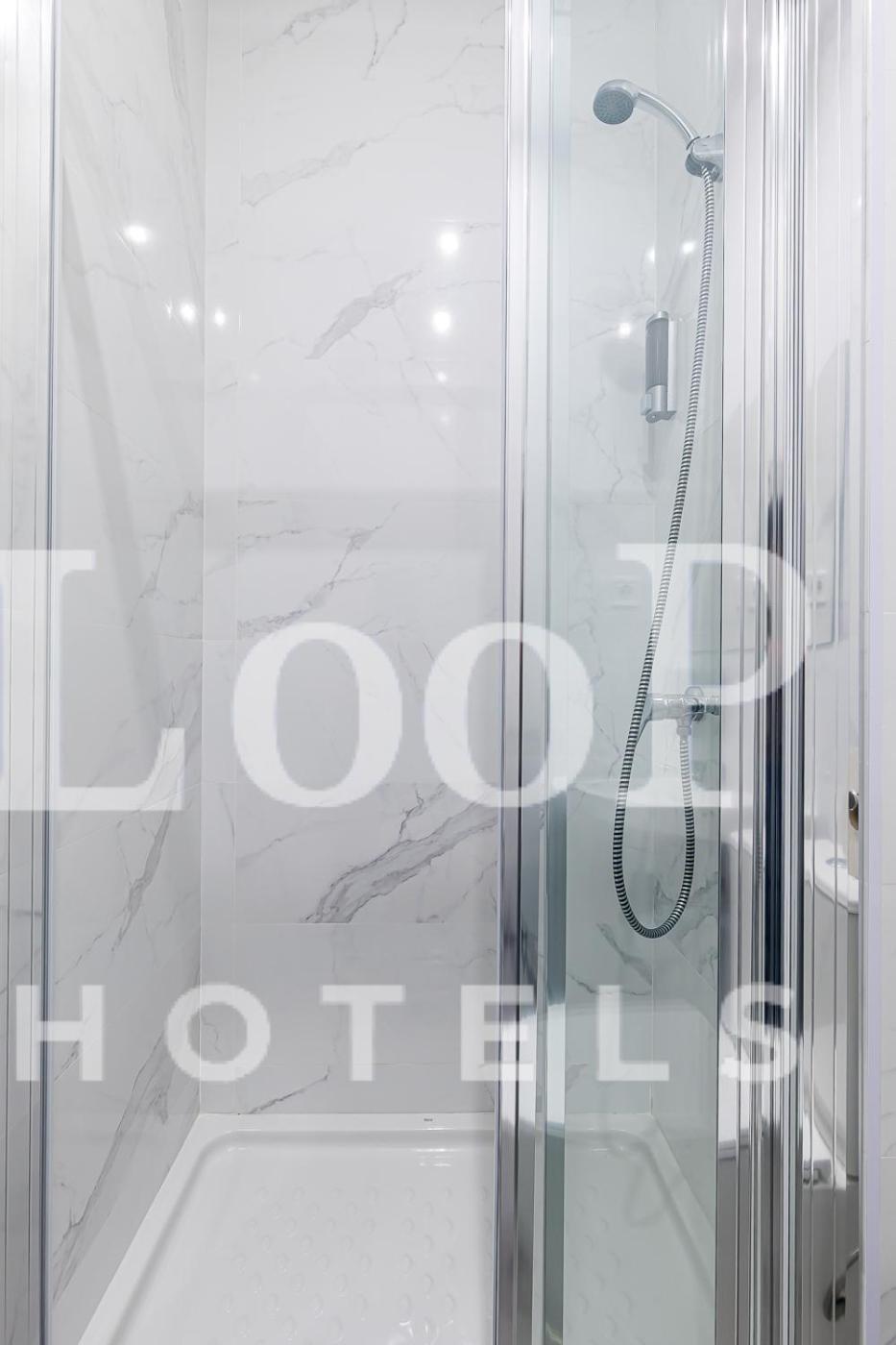 Double Room with Private Bathroom photo 3