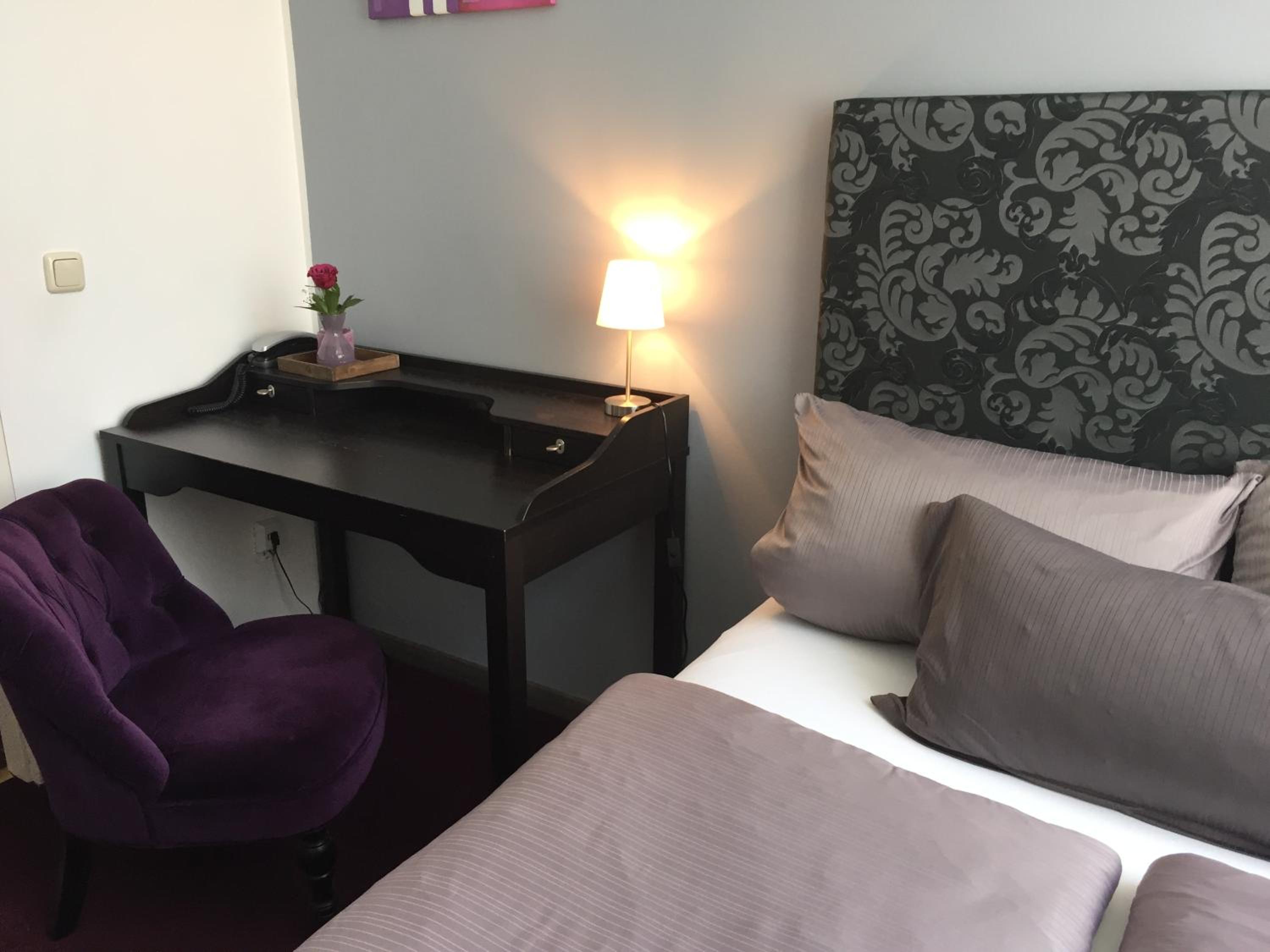 Double Room - Photo 2