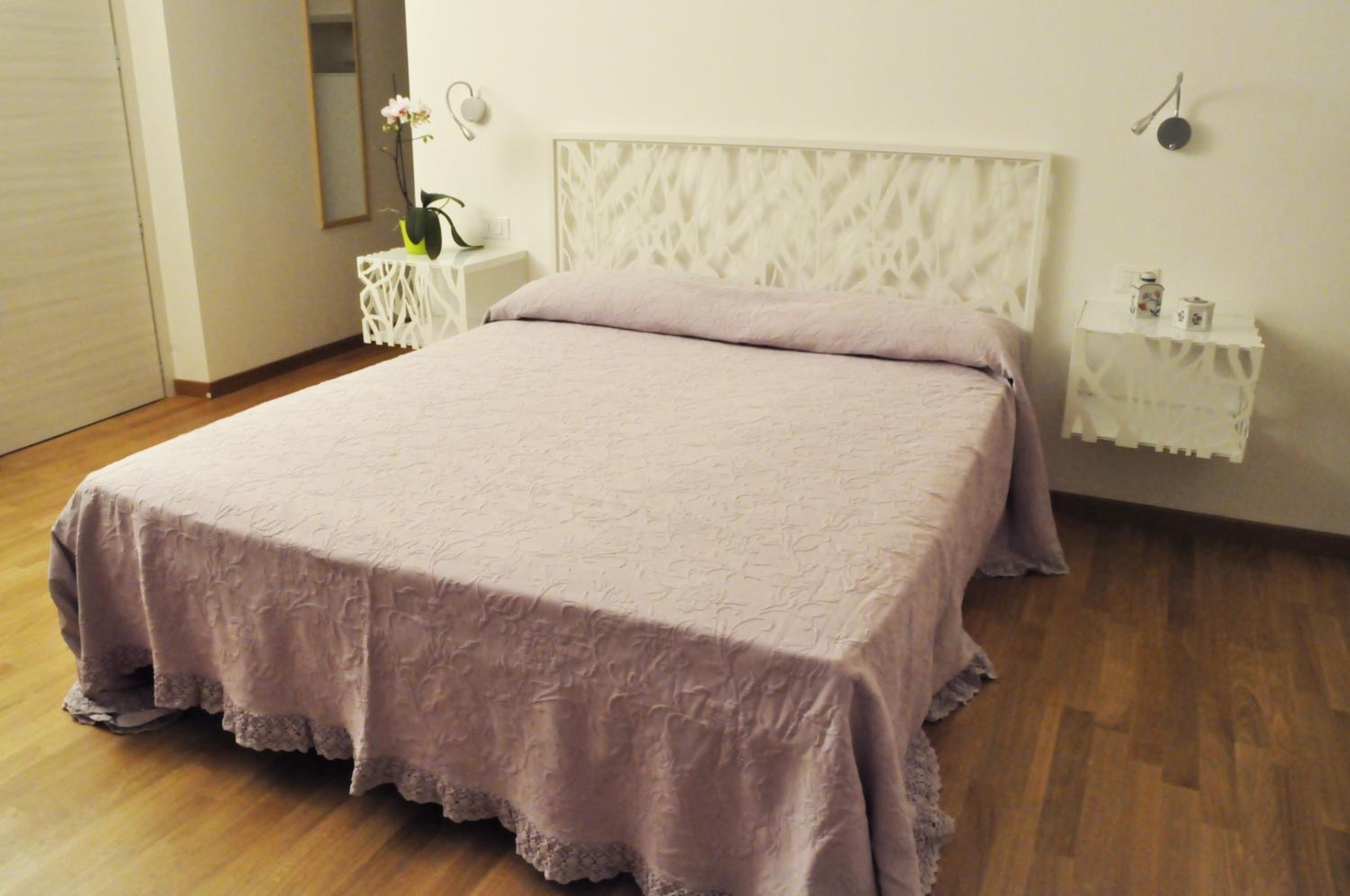 Double Room with Terrace - Photo 9