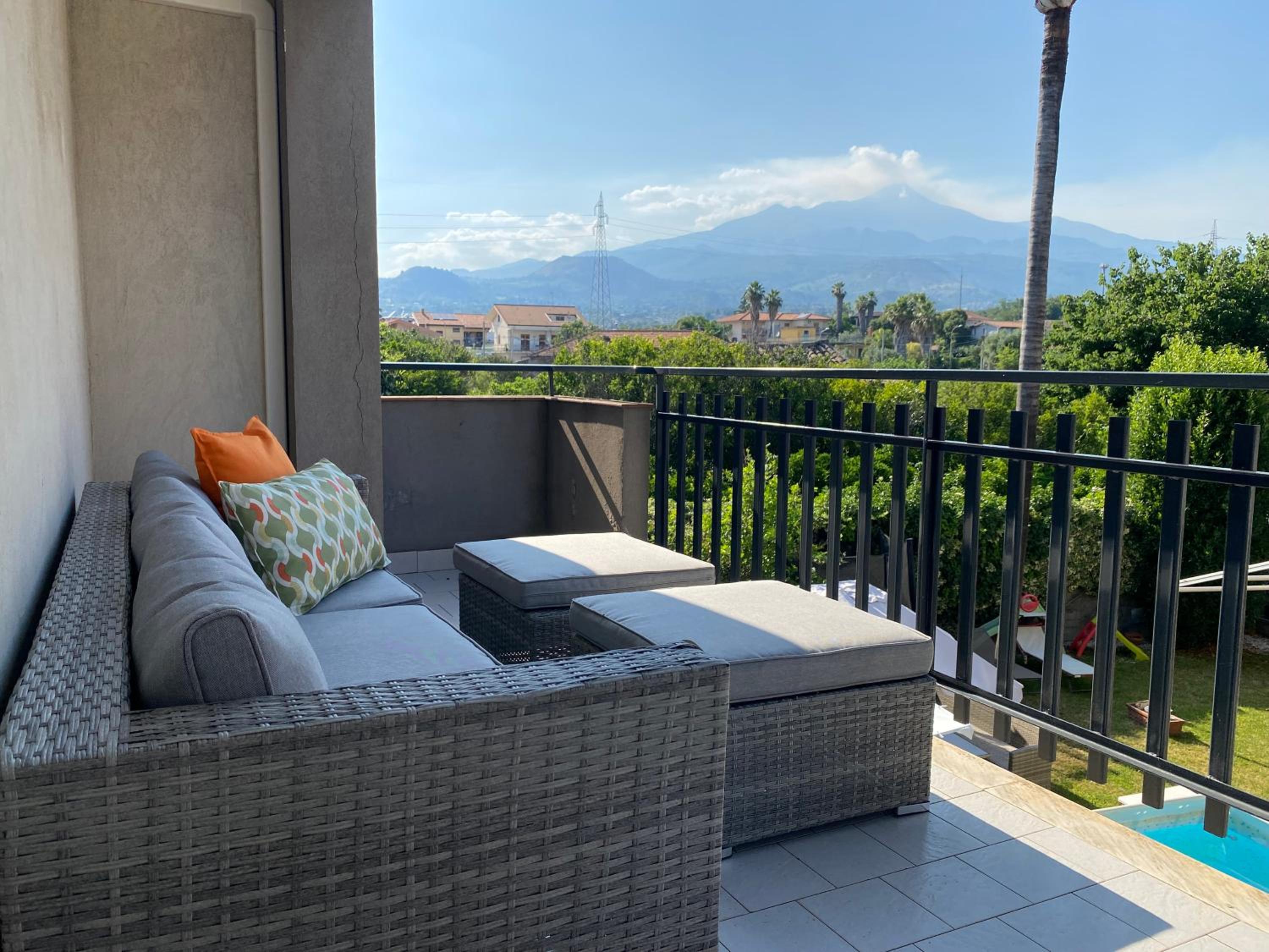 Two-Bedroom Apartment with Mountain View