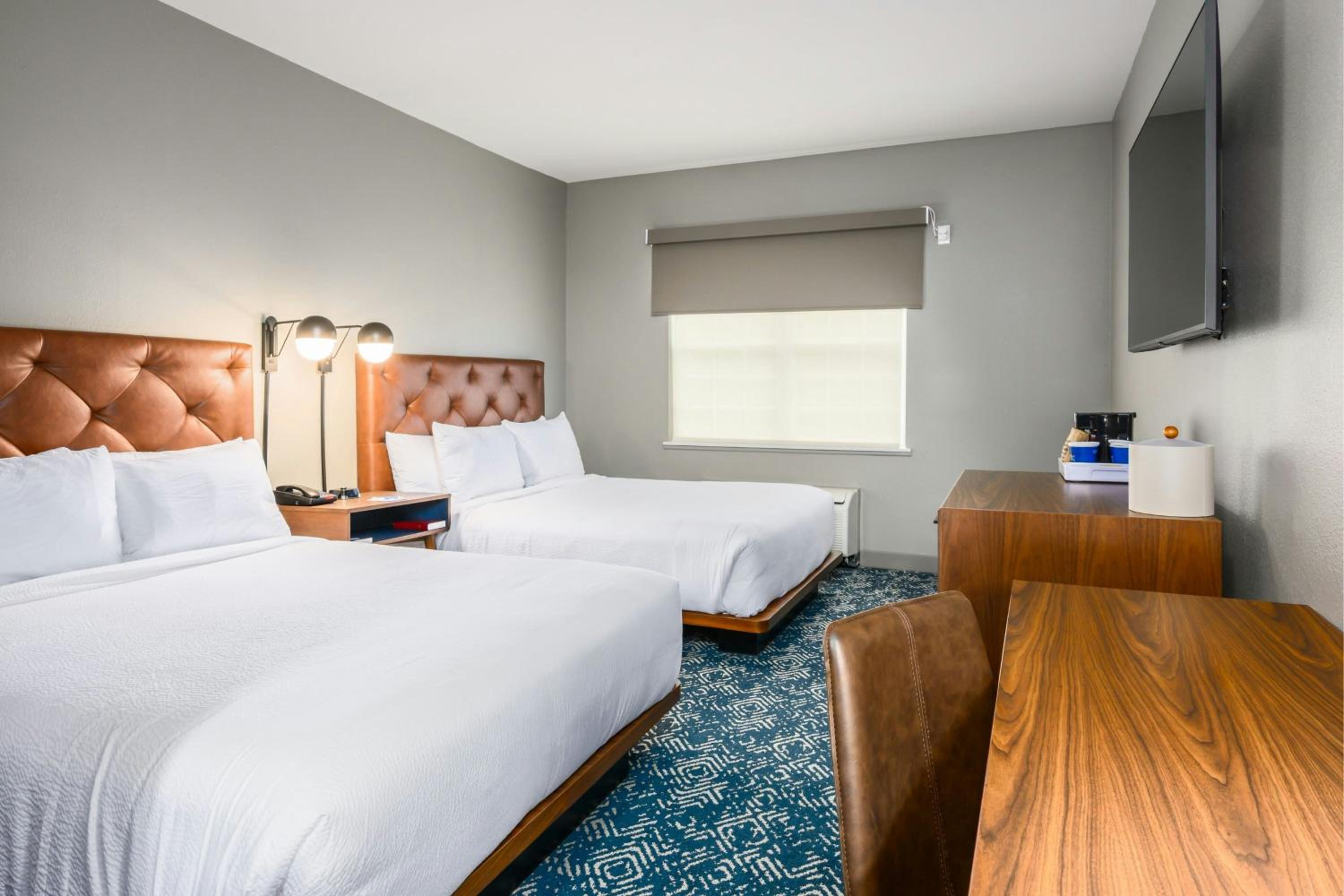 Standard Queen Room with Two Queen Beds