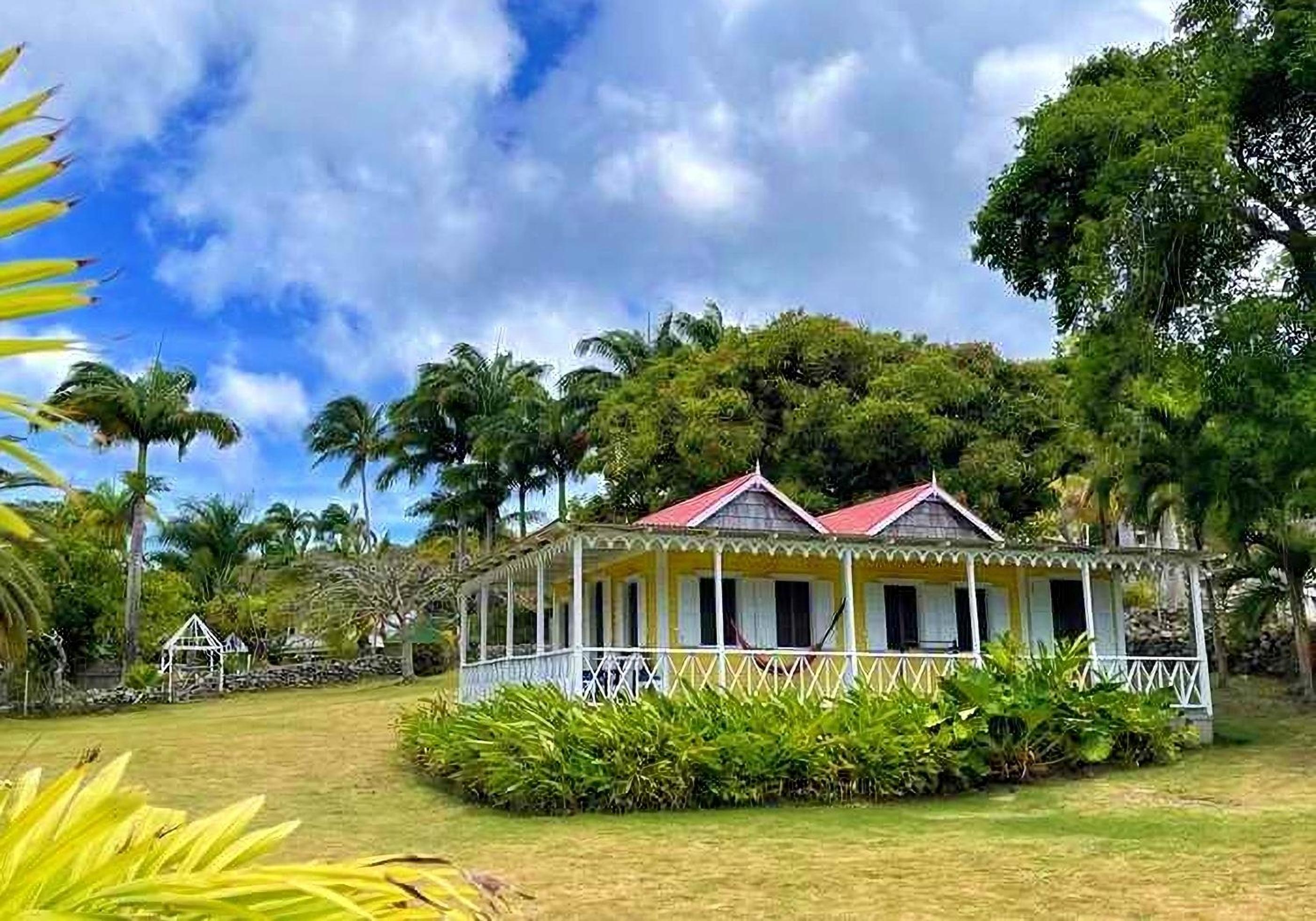 Bungalow with Garden View