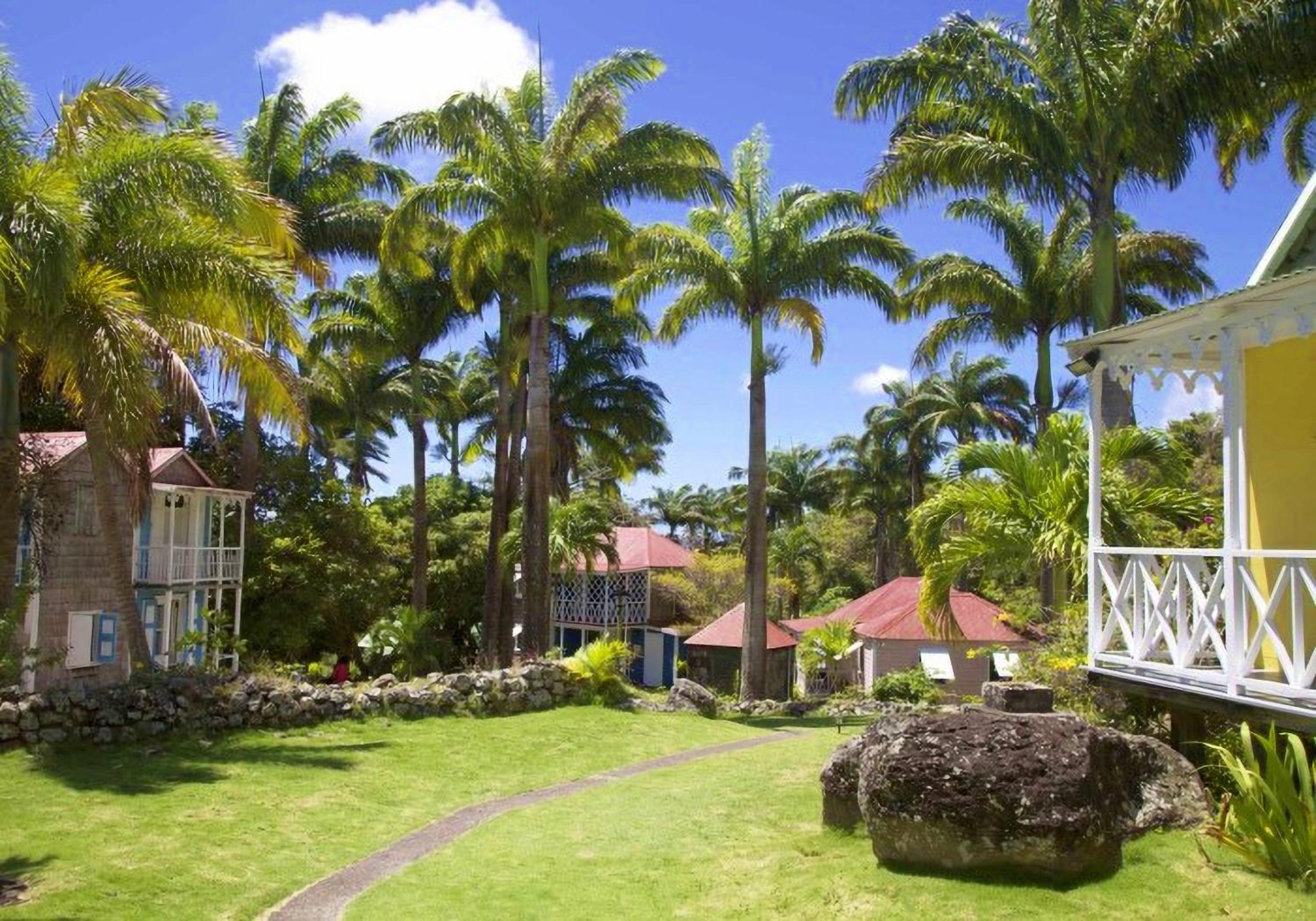 Deluxe Bungalow photo 3