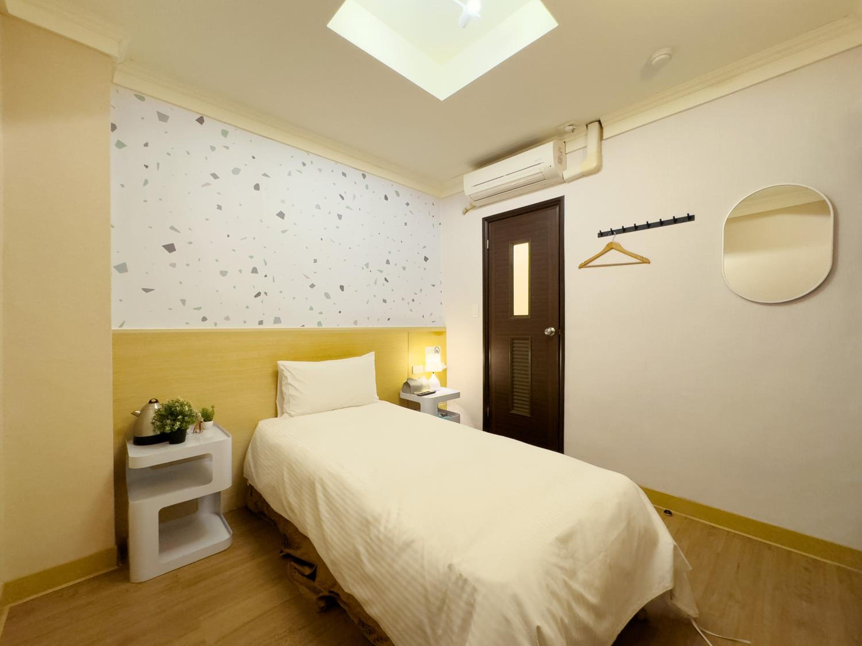 Economy Single Room photo 2