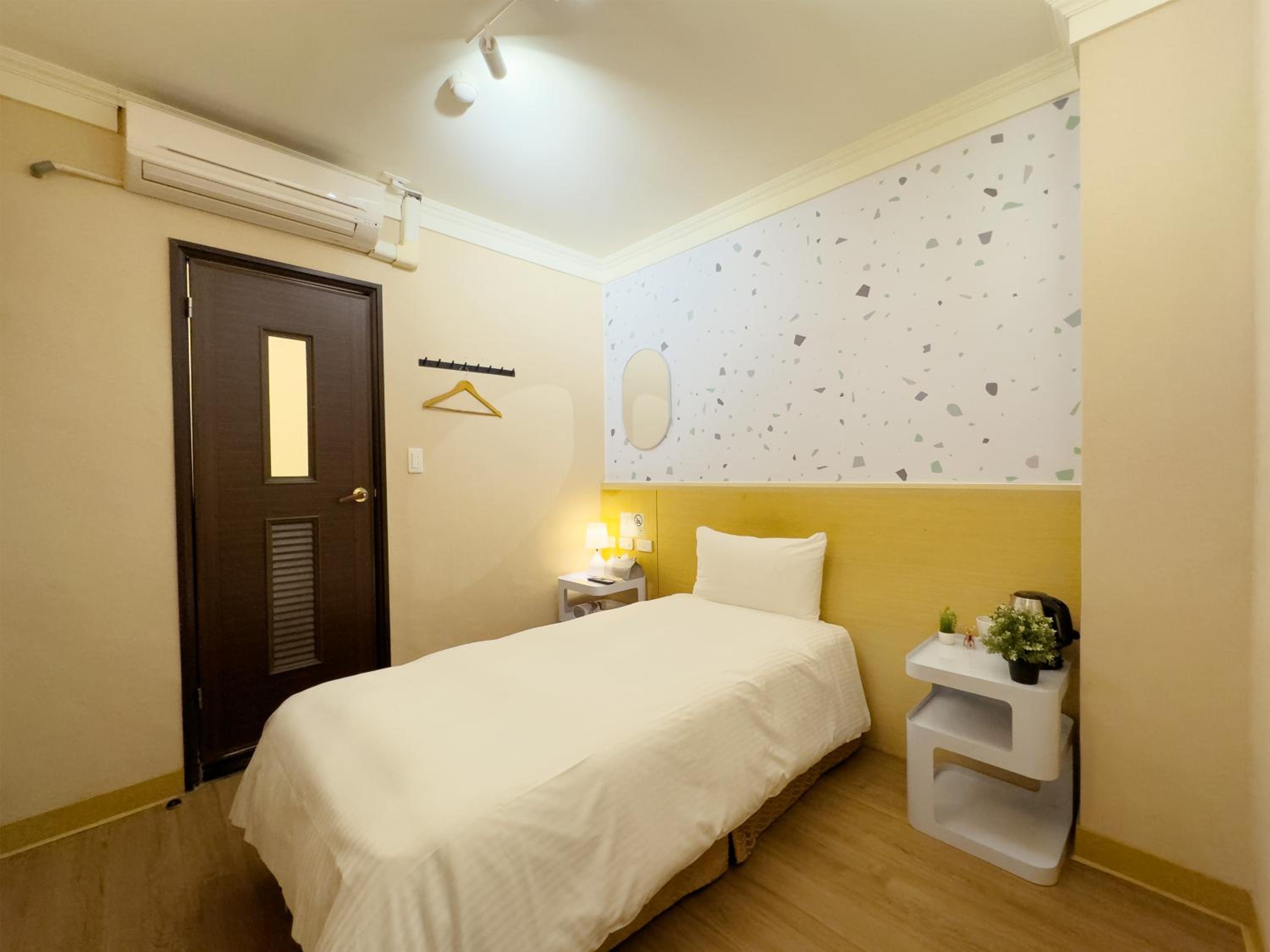 Economy Single Room photo 3