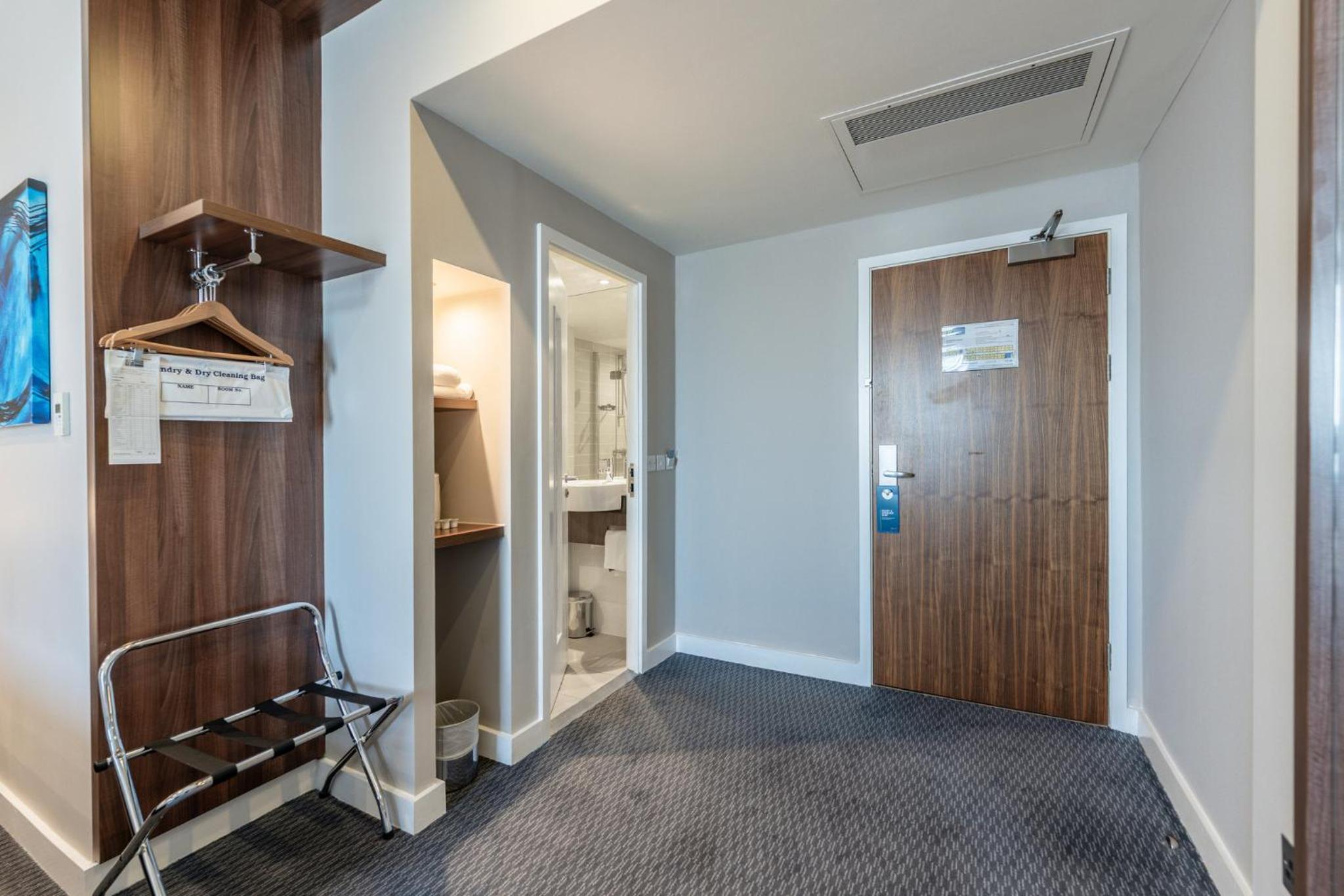Standard Room with Free Hot Breakfast