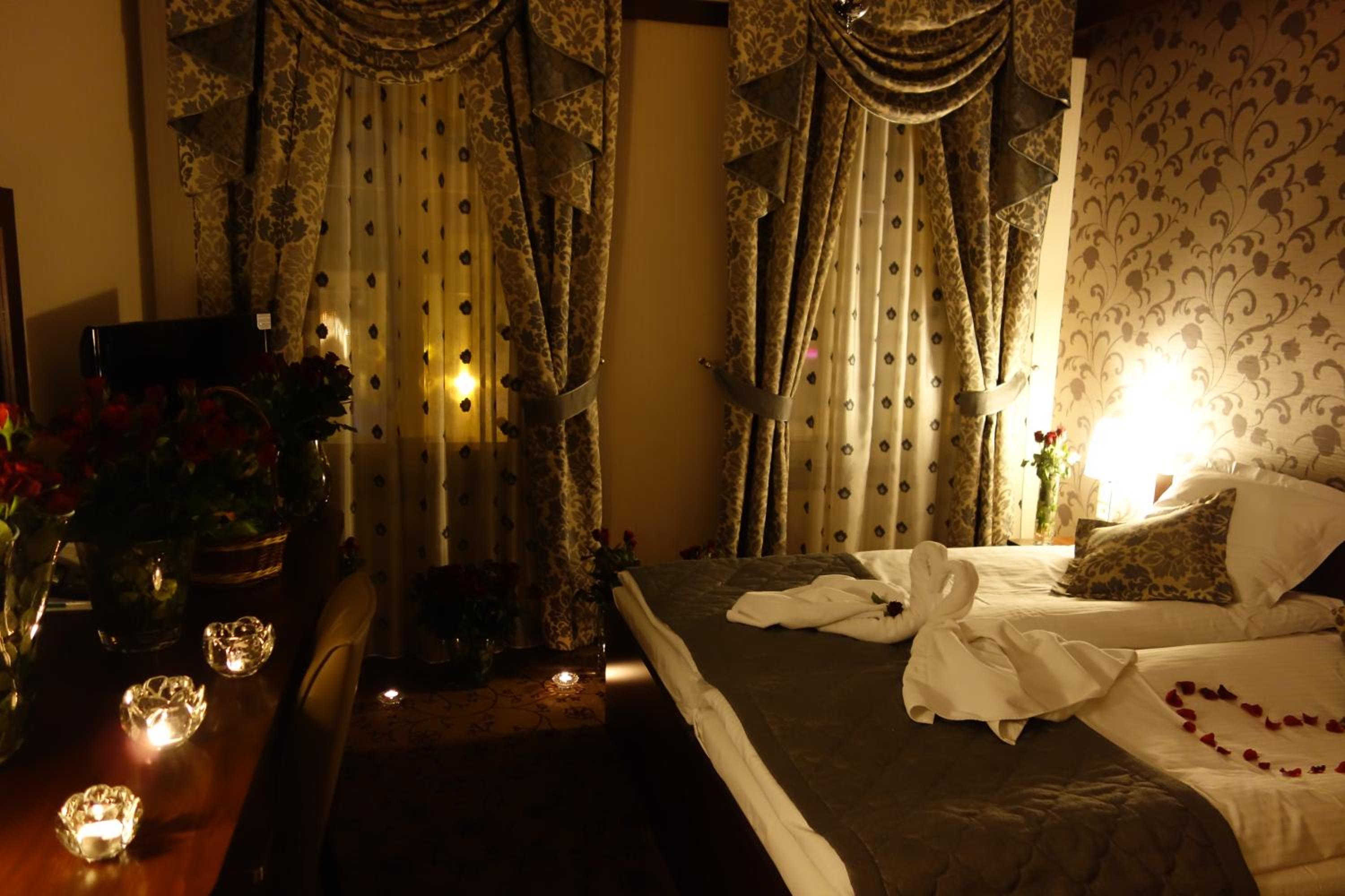 Double or Twin Room - Photo 1