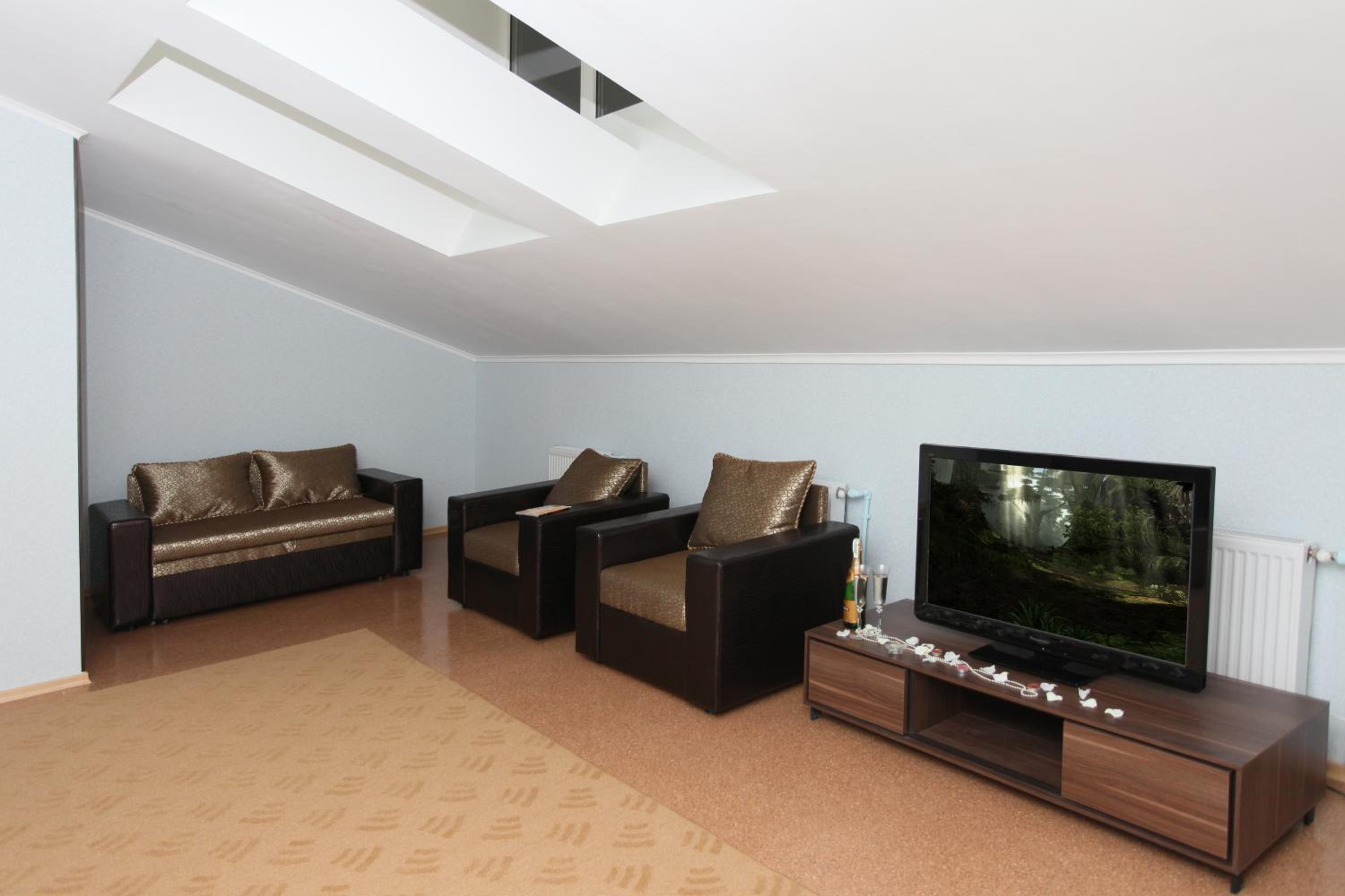 Superior Family Room