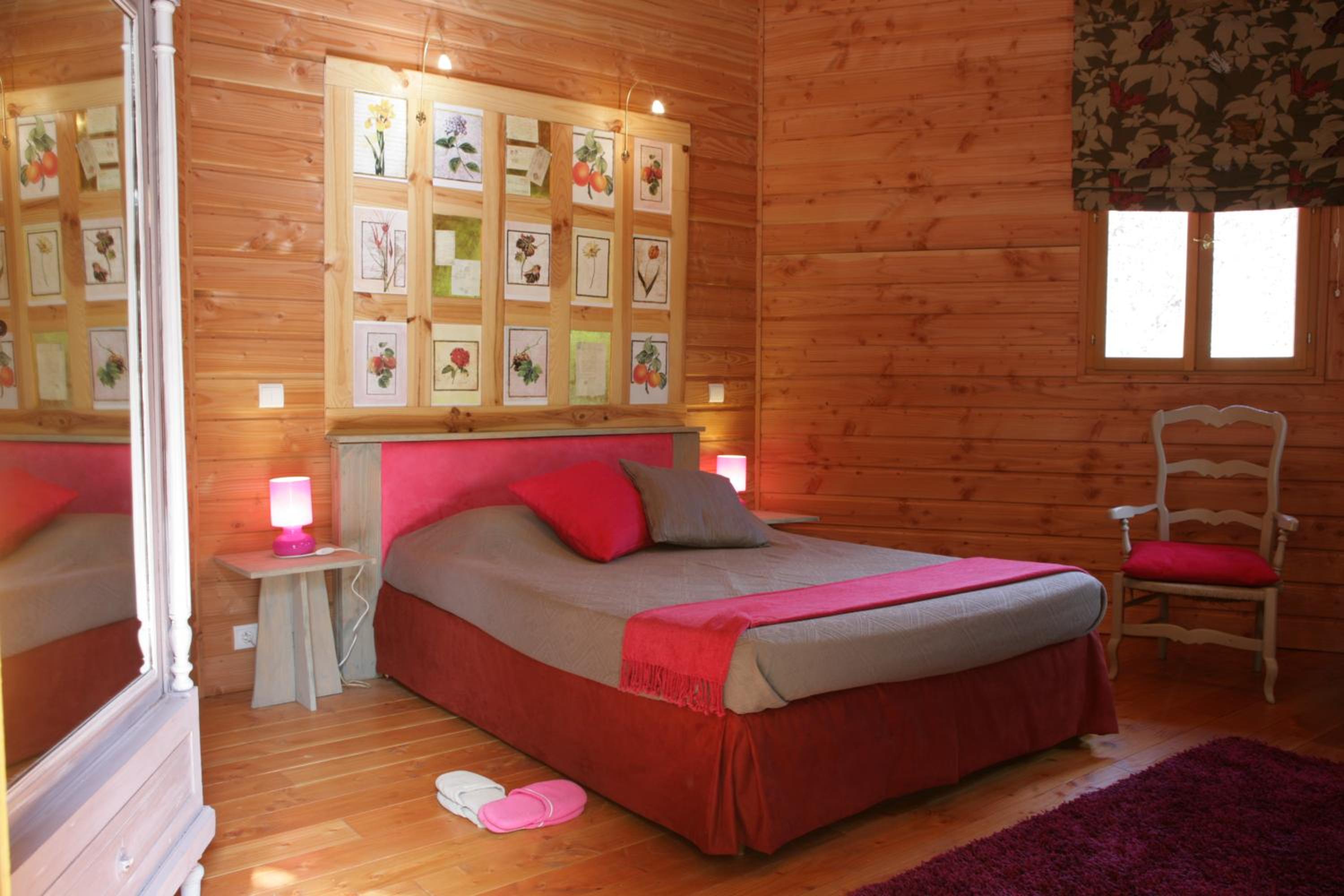 One-Bedroom Chalet - Photo 2
