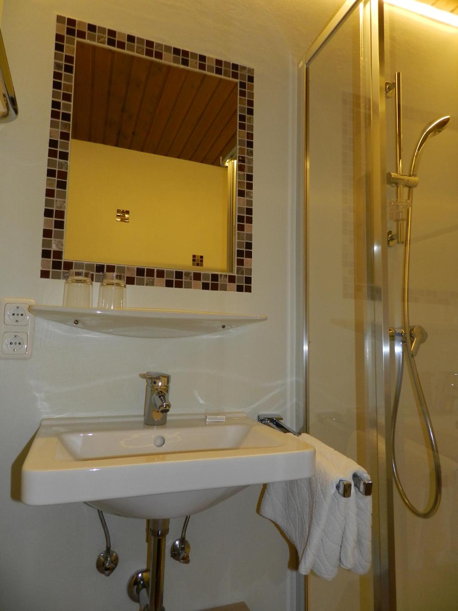 Standard Double Room photo 2