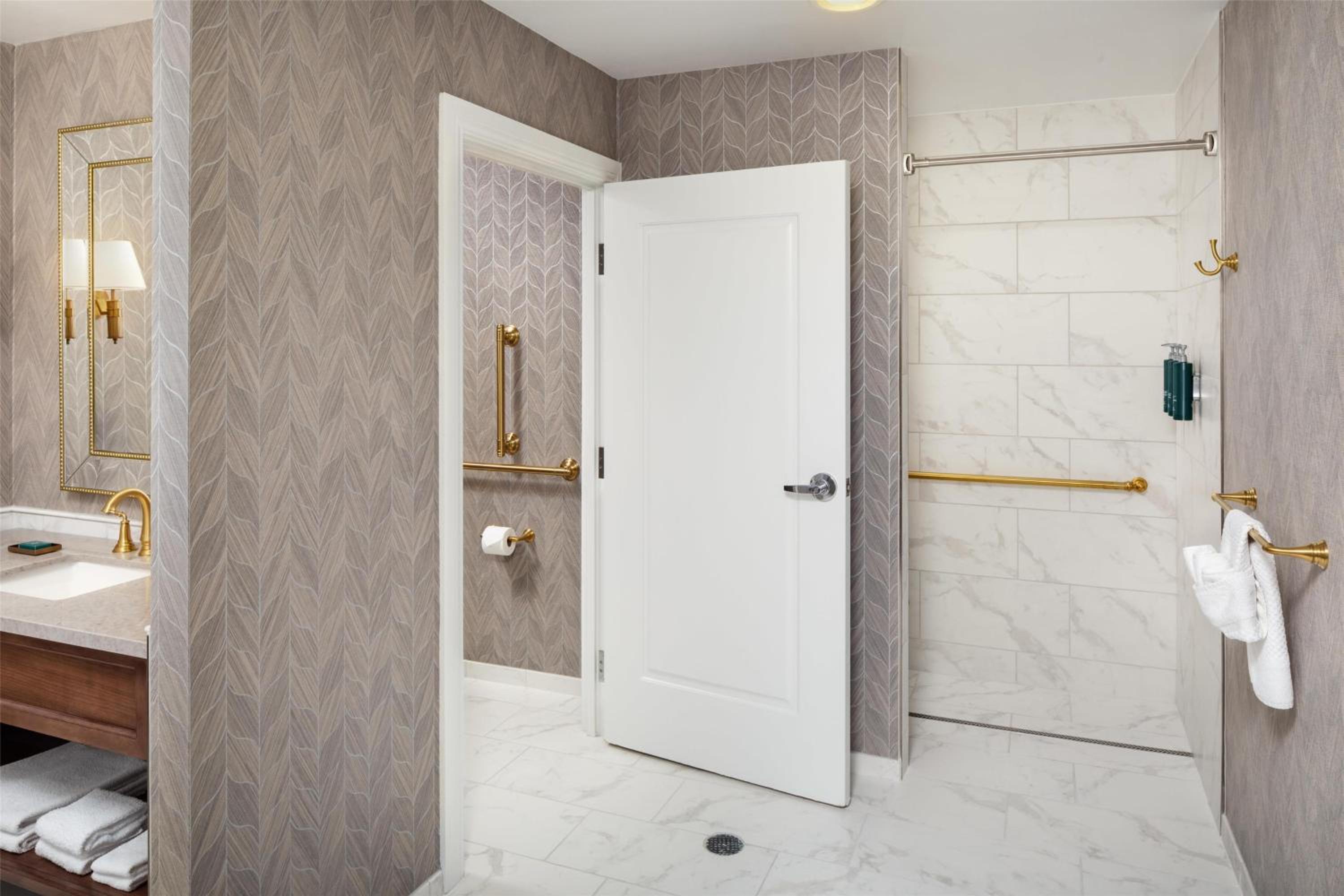 Queen Room with Two Queen Beds and Roll-In Shower - Mobility Accessible - Photo 2