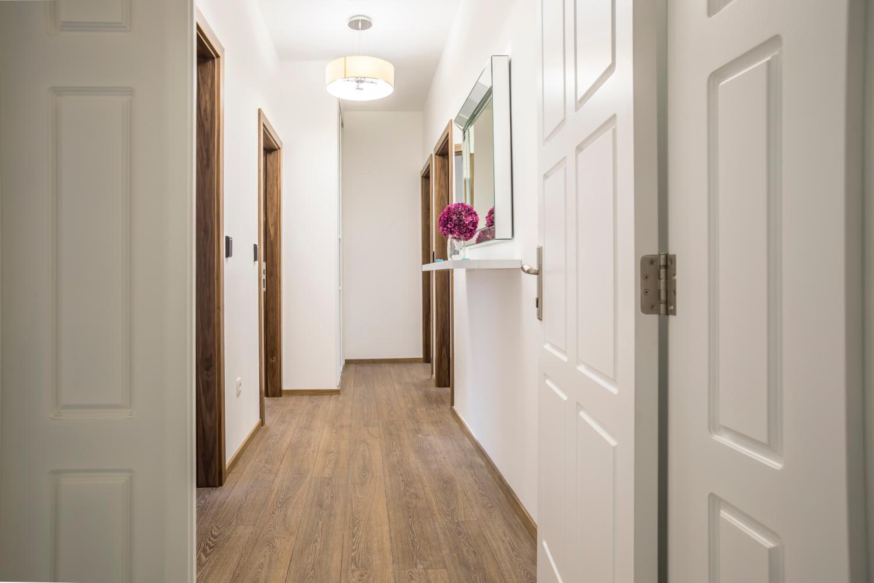 Studio Apartment - Photo 4