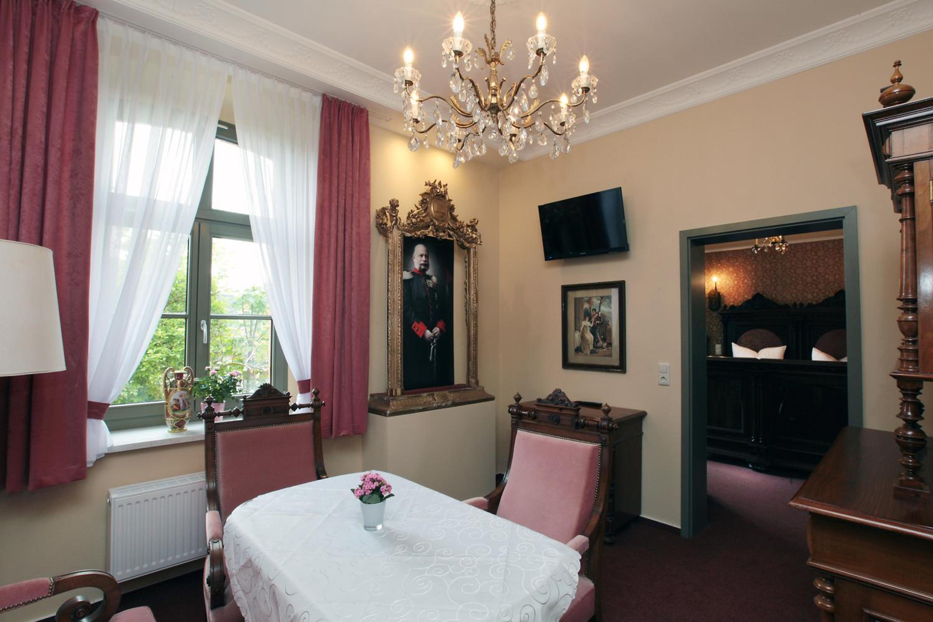 One-Bedroom Suite