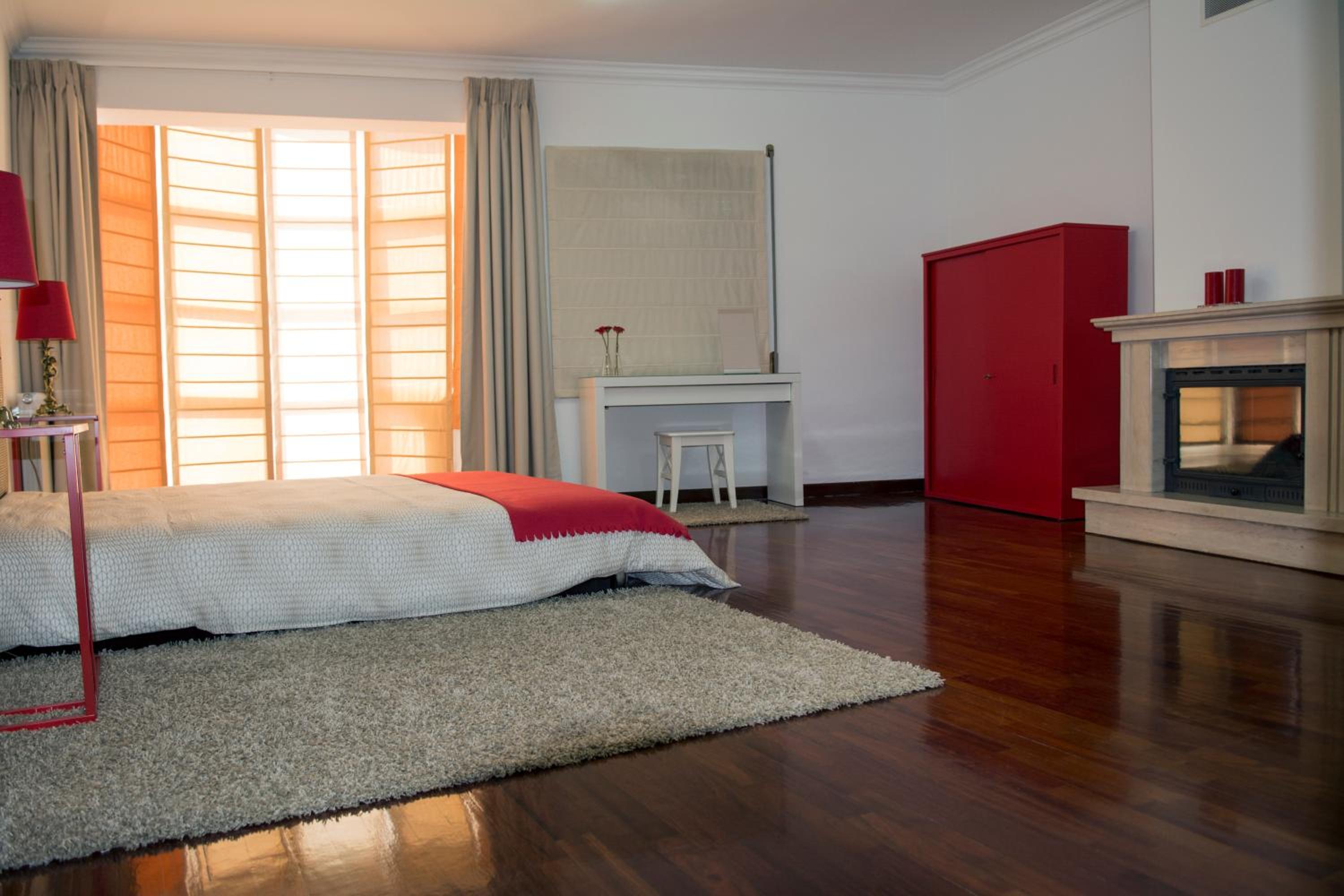 Suite with River View - Photo 4