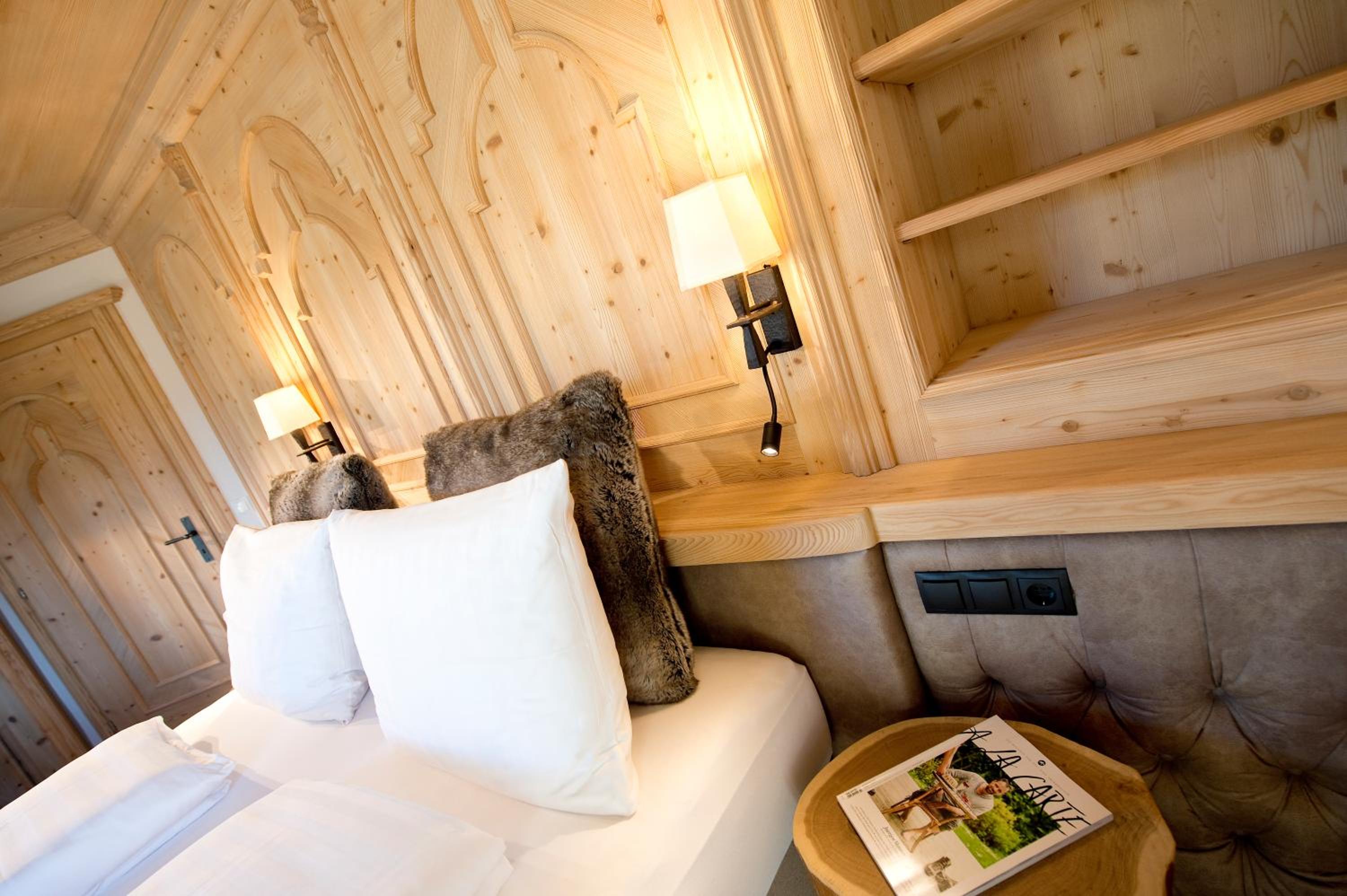 Luxury Apartment - Photo 4