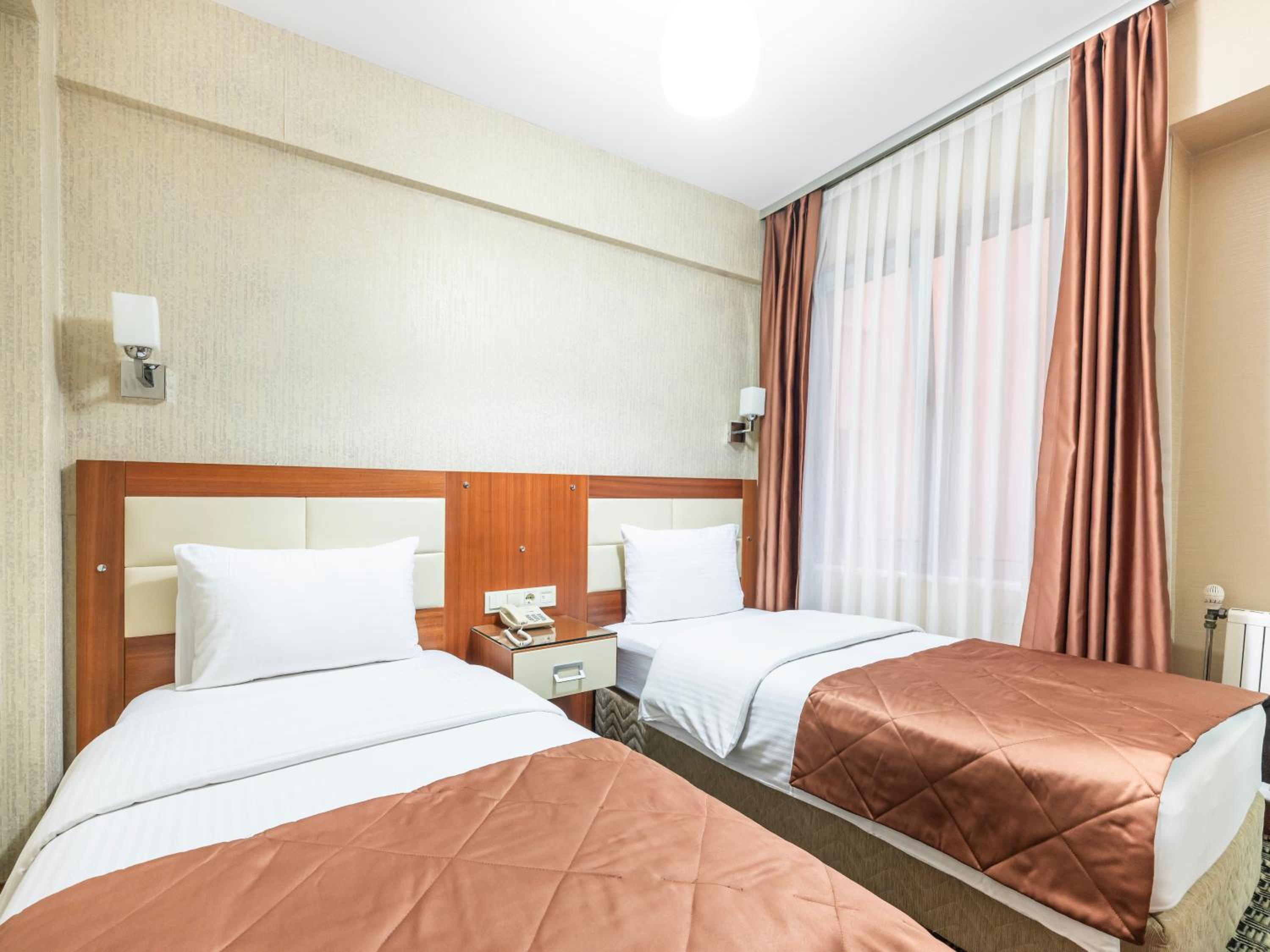 Standard Twin Room photo 1