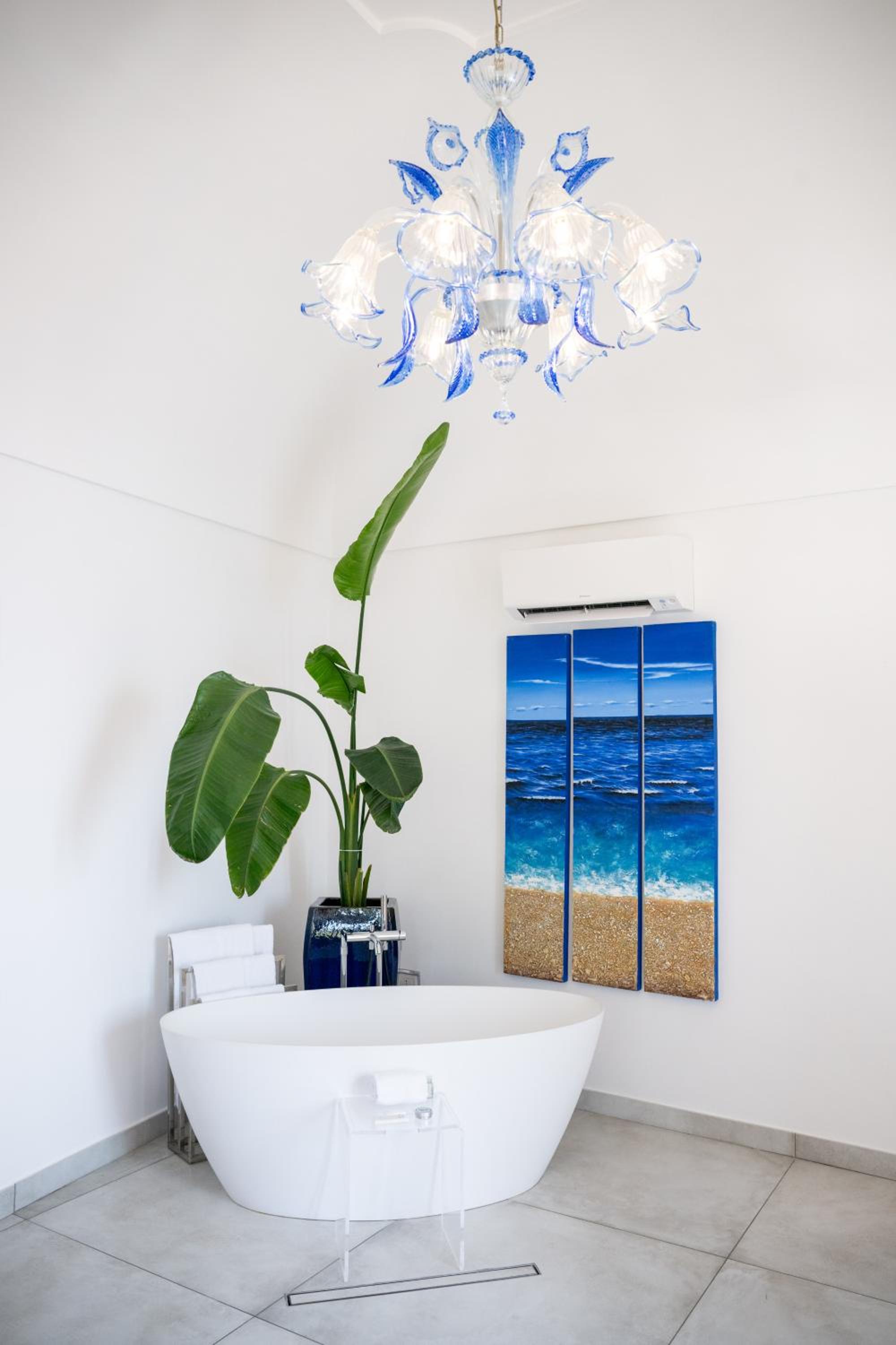 Suite with Sea View - Photo 6