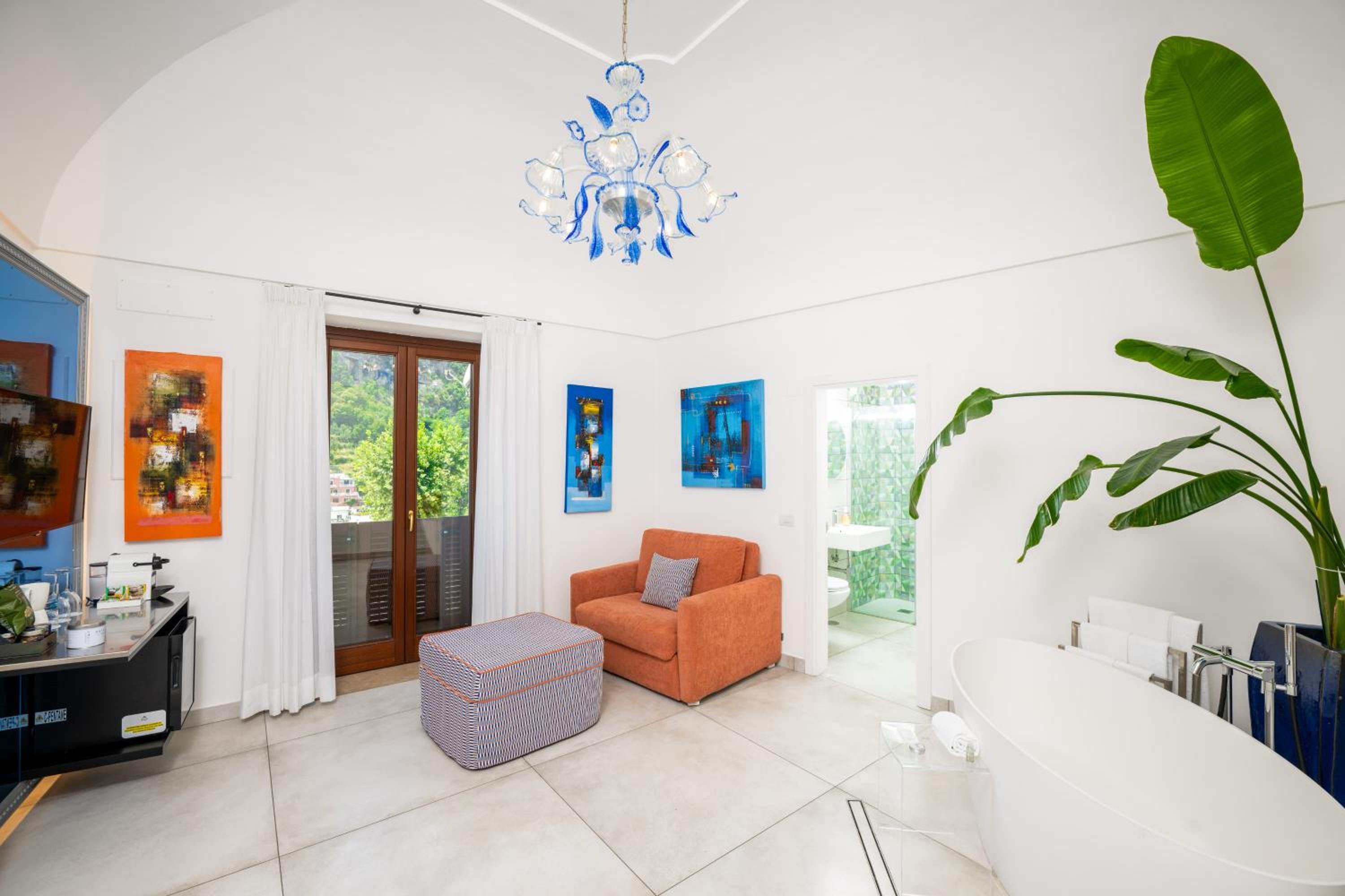 Suite with Sea View - Photo 4