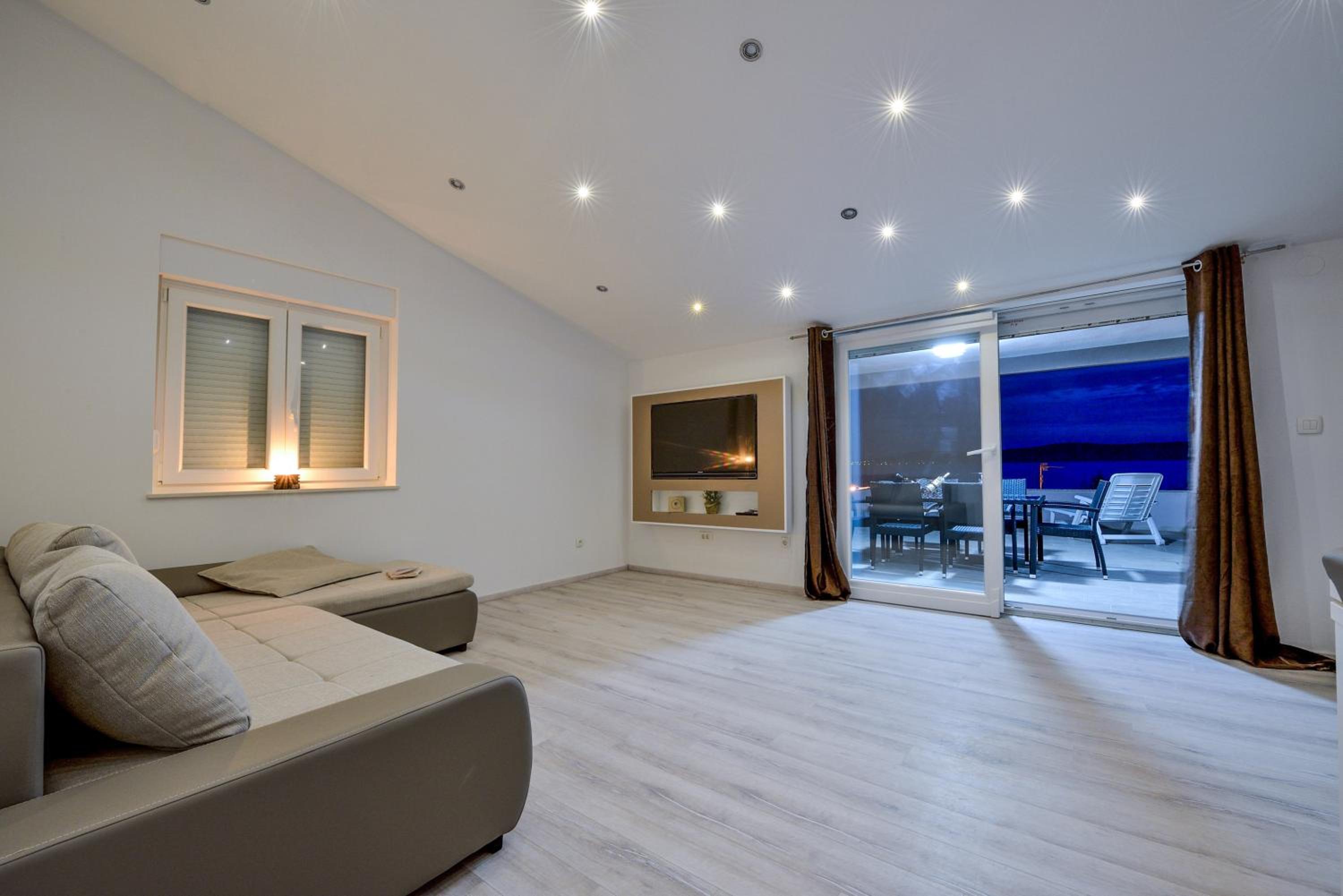 Apartment with Sea View