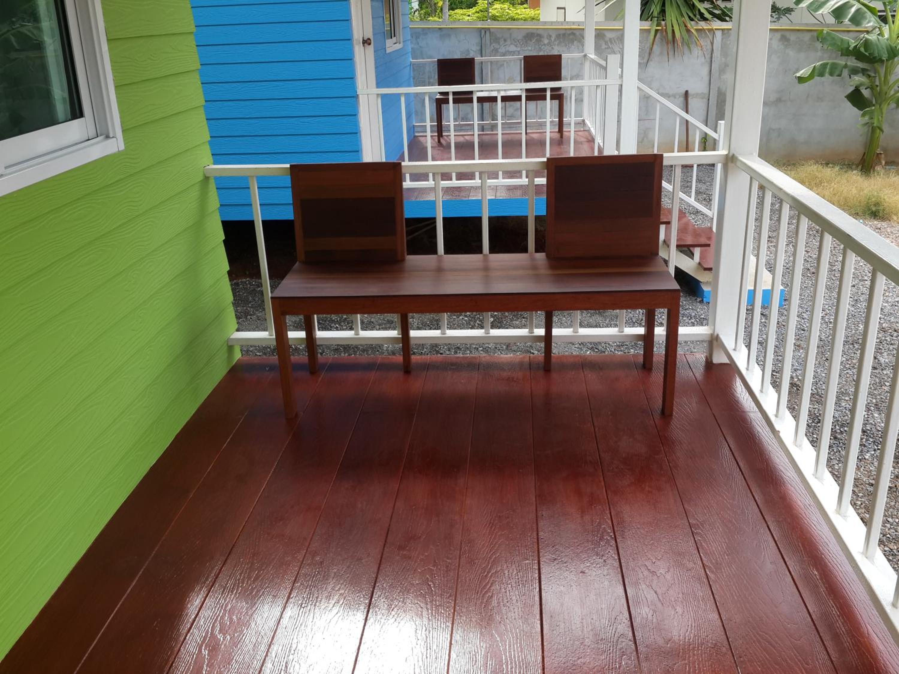 Bungalow with Garden View - Photo 2