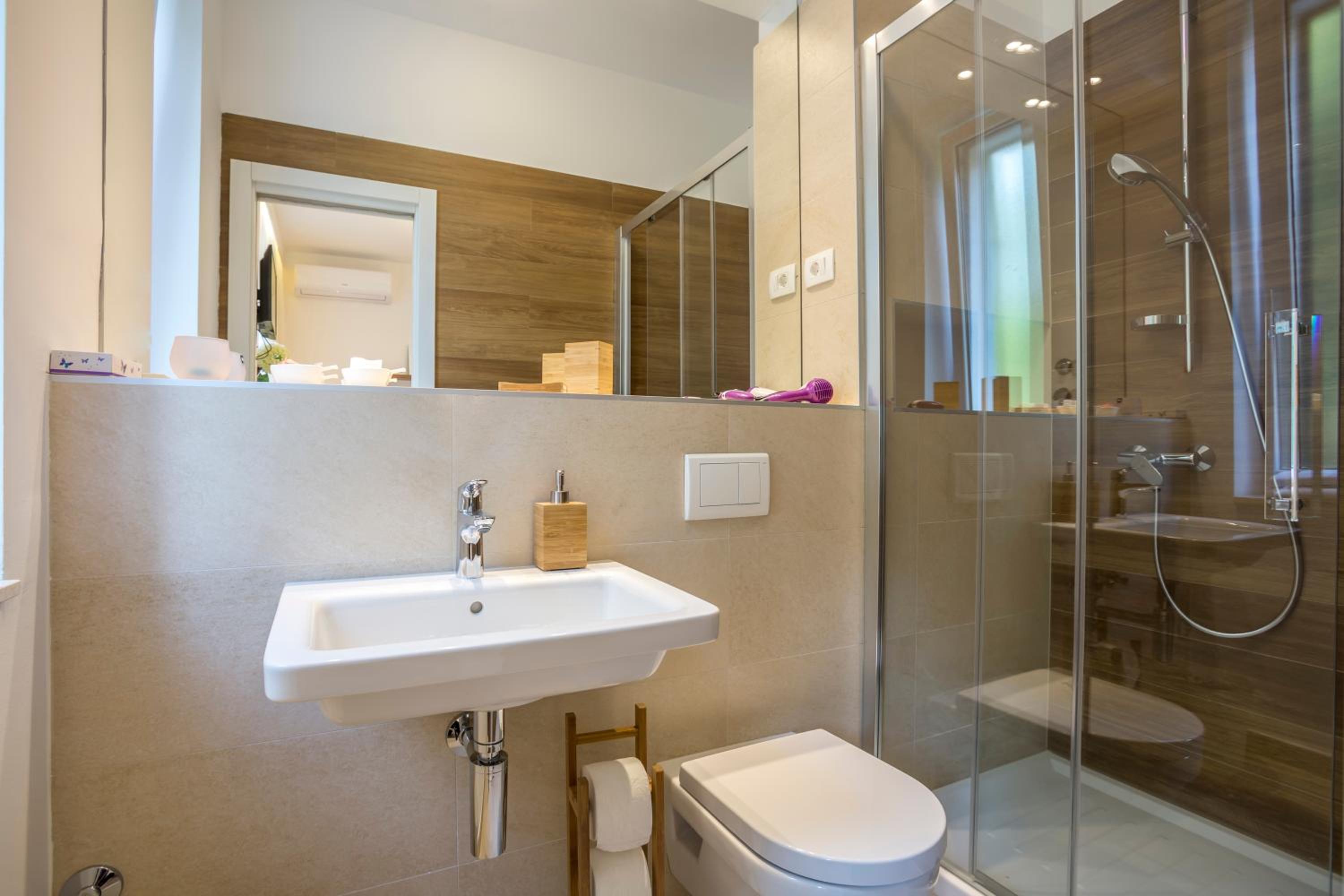 Luxury Double Room - Photo 12